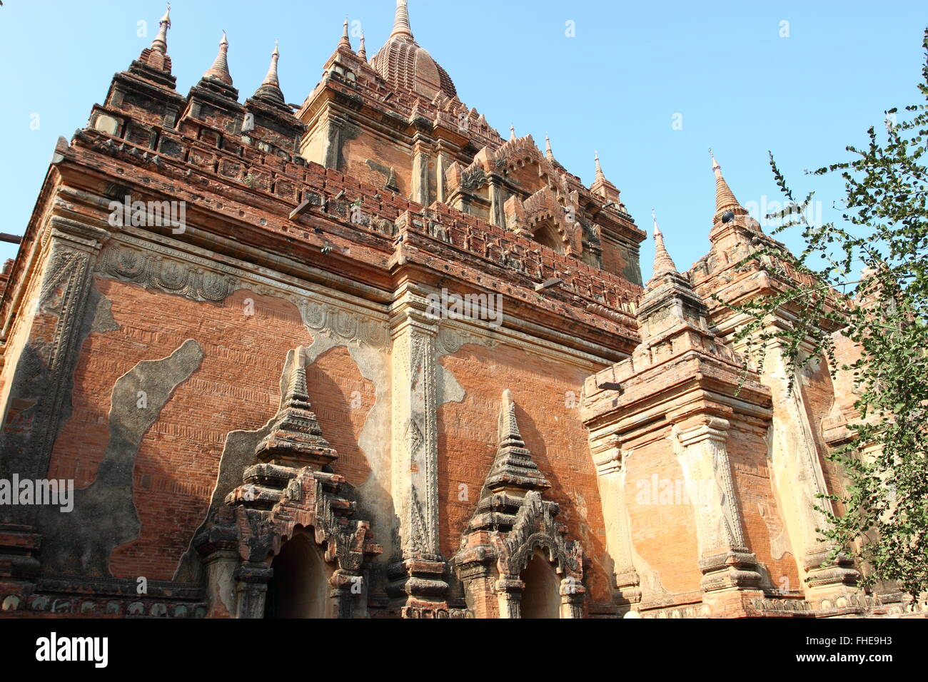 old Buddhist temples and pagodas in Bagan, Myanmar Stock Photo - Alamy