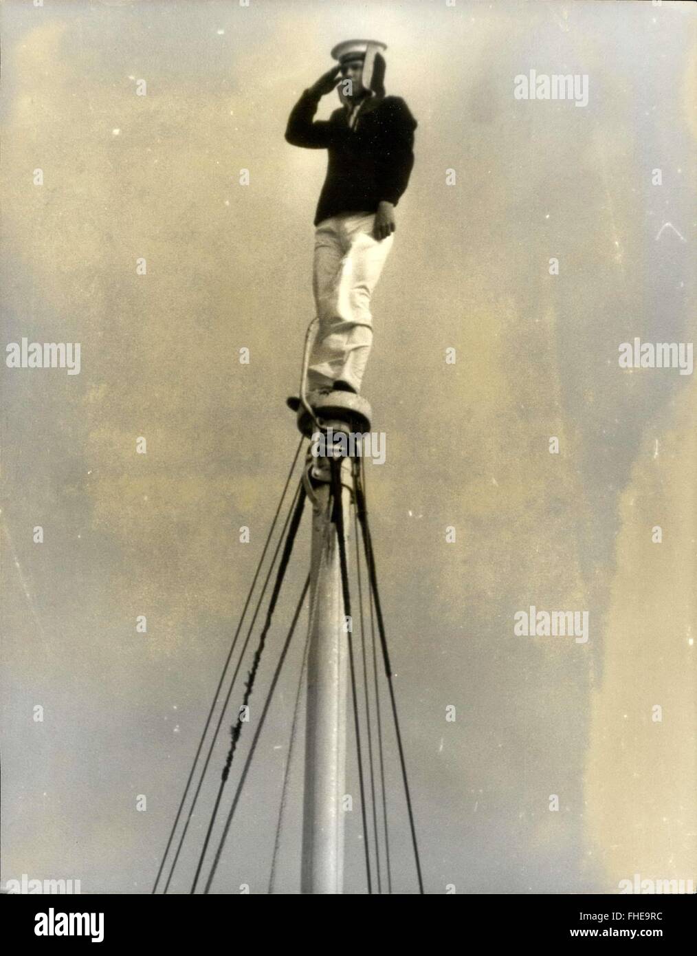 Hms Ganges Mast Button Boy