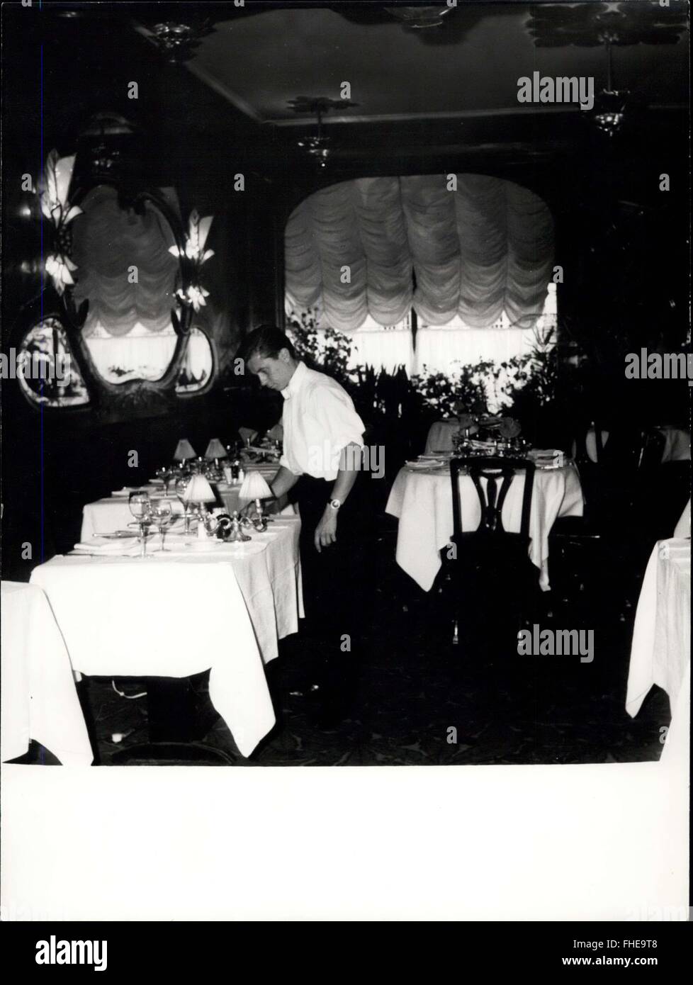 1966 - Maxim's restaurant, Paris. © Keystone Pictures USA/ZUMAPRESS.com/Alamy Live News Stock Photo