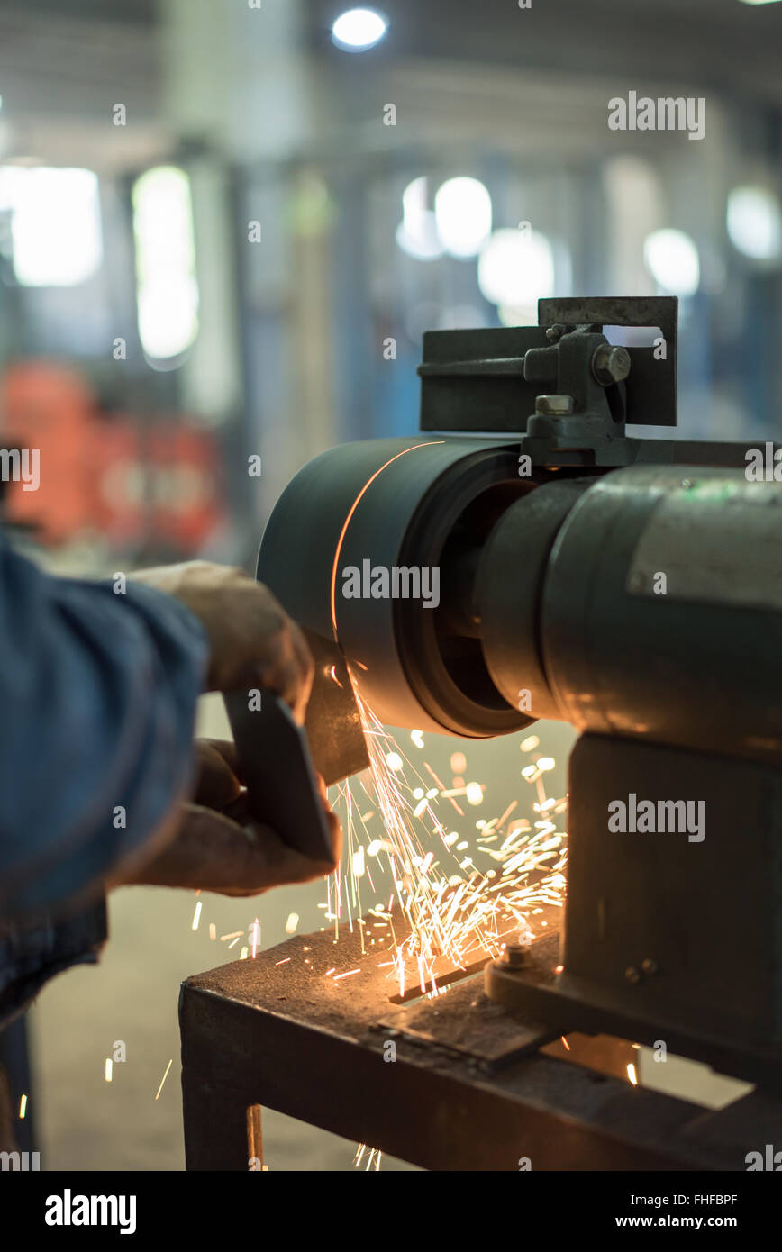 Bench grinder hires stock photography and images Alamy