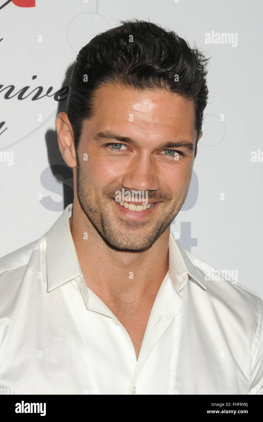 Ryan paevey hires stock photography and images Alamy(03)