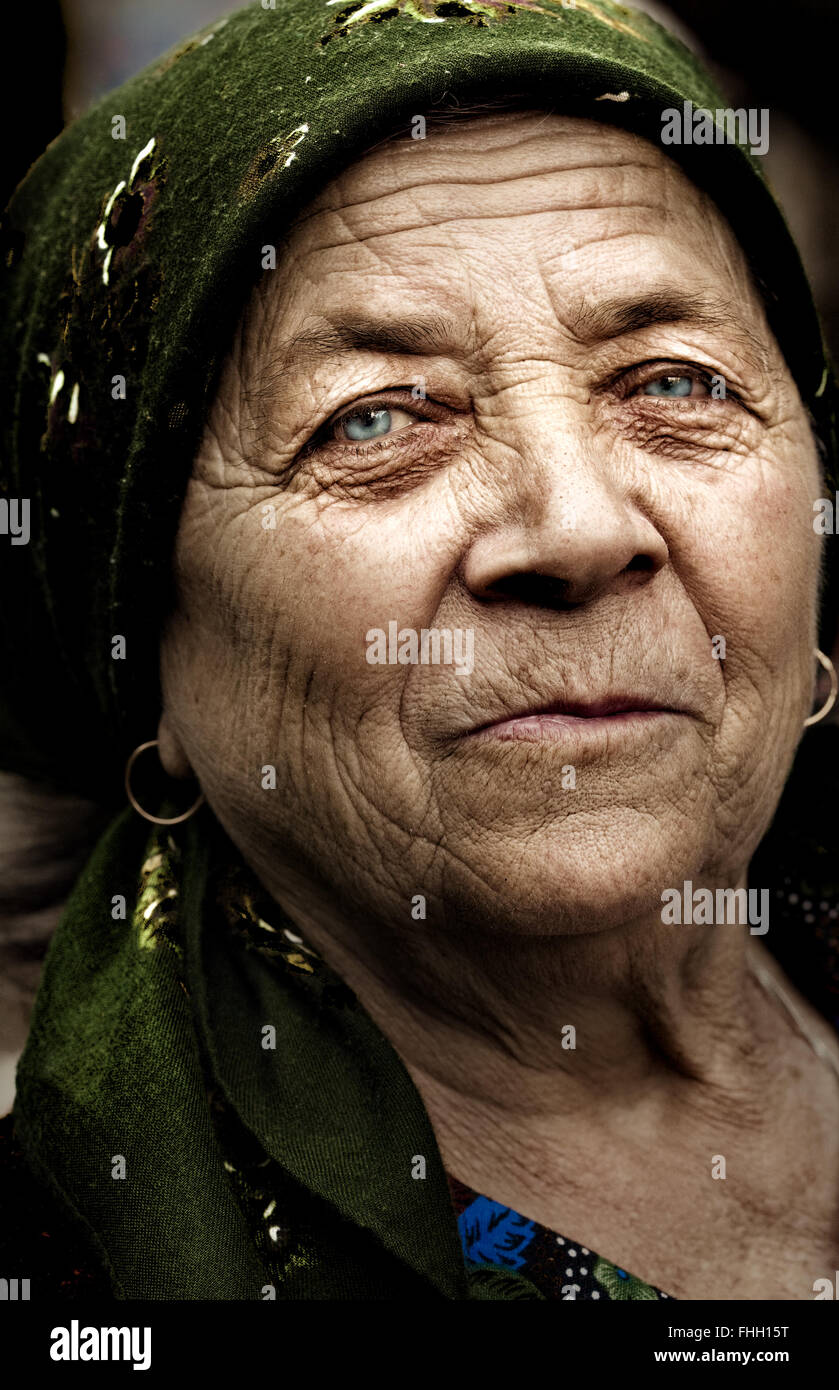 Mature romanian mature translation