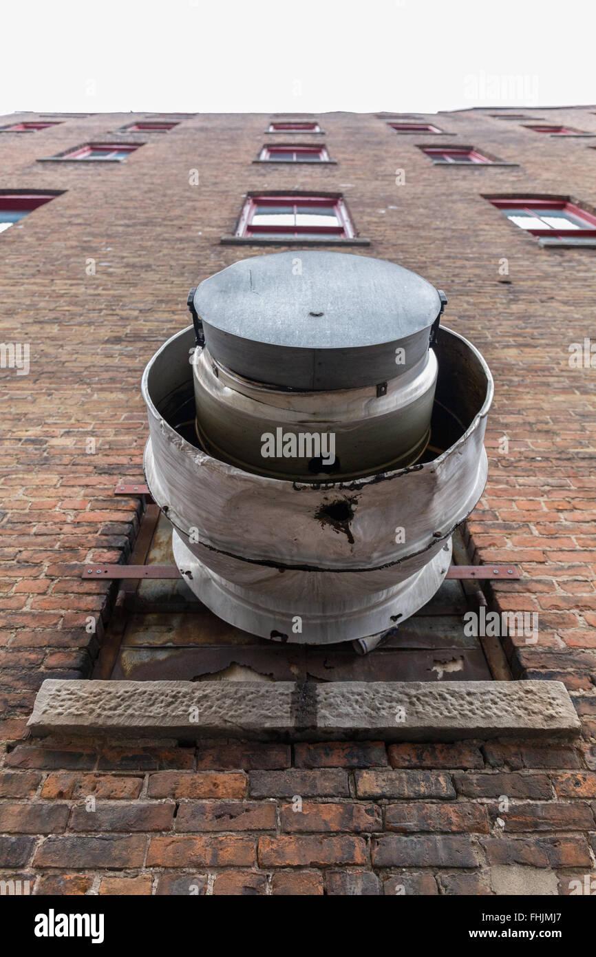 Air conditioning unit on a wall Stock Photo - Alamy
