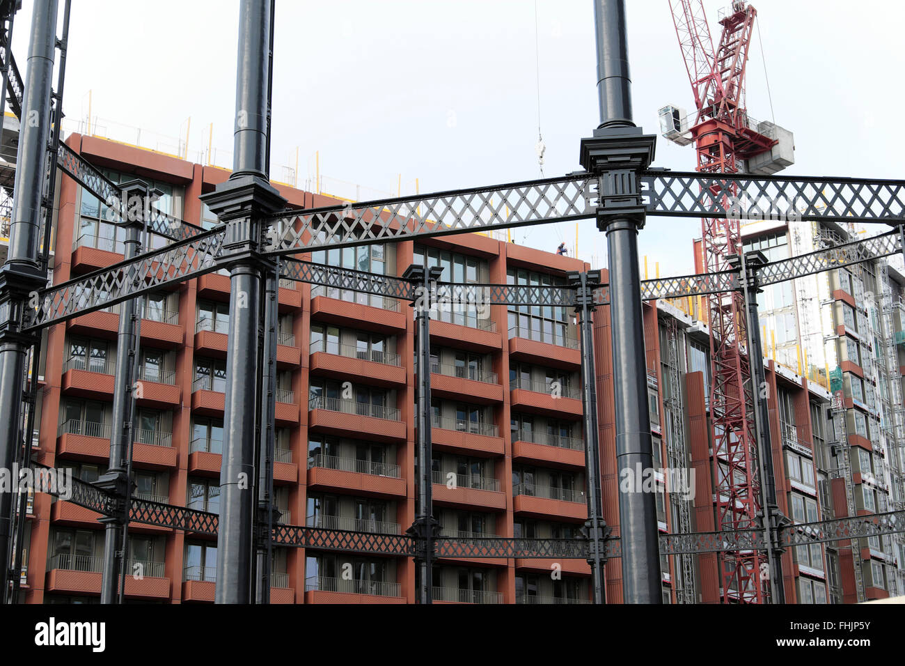 Gasholder flats kings cross hires stock photography and images Alamy