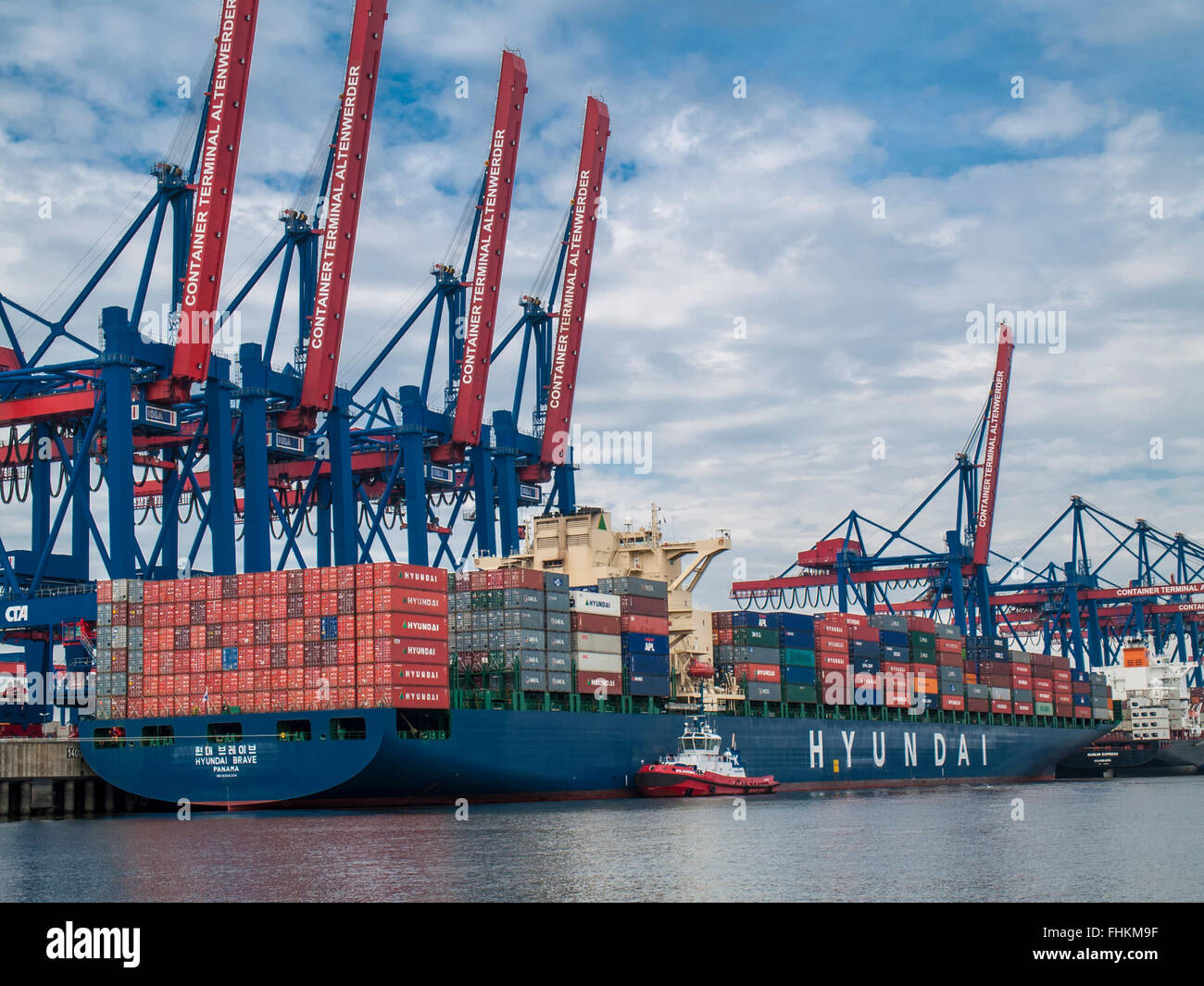 Container Vessel 'HYUNDAI BRAVE' of Hyundai berthed at CTA Container Terminal Altenwerder in the Port of Hamburg, Germany. Stock Photo