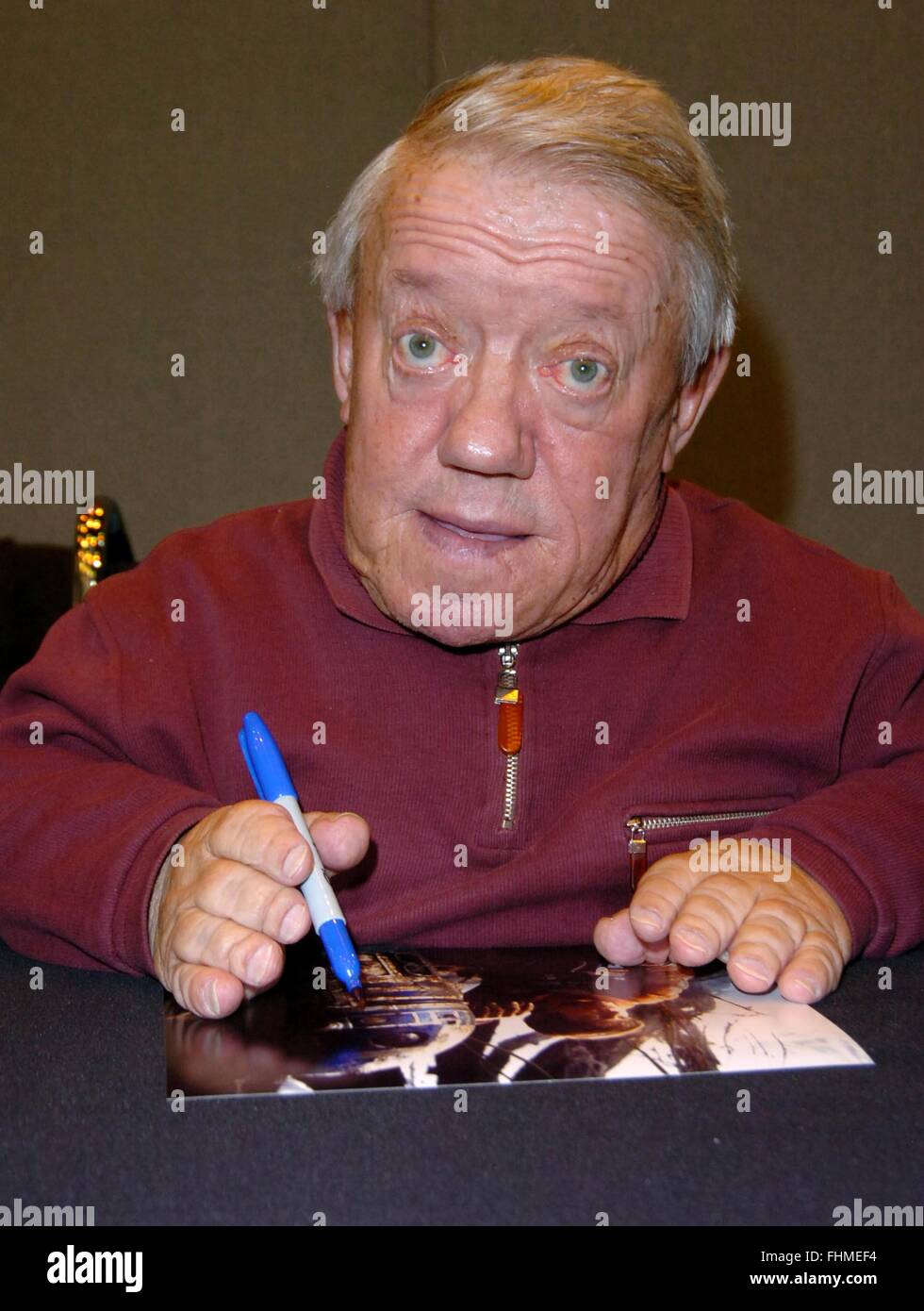 Kenny Baker at collectormania Stock Photo - Alamy