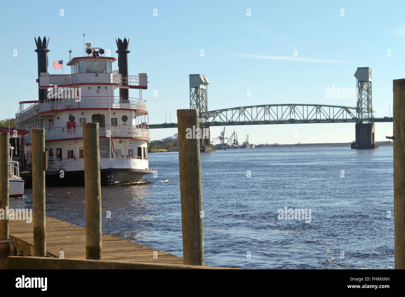 Multi level bridge hi-res stock photography and images - Alamy