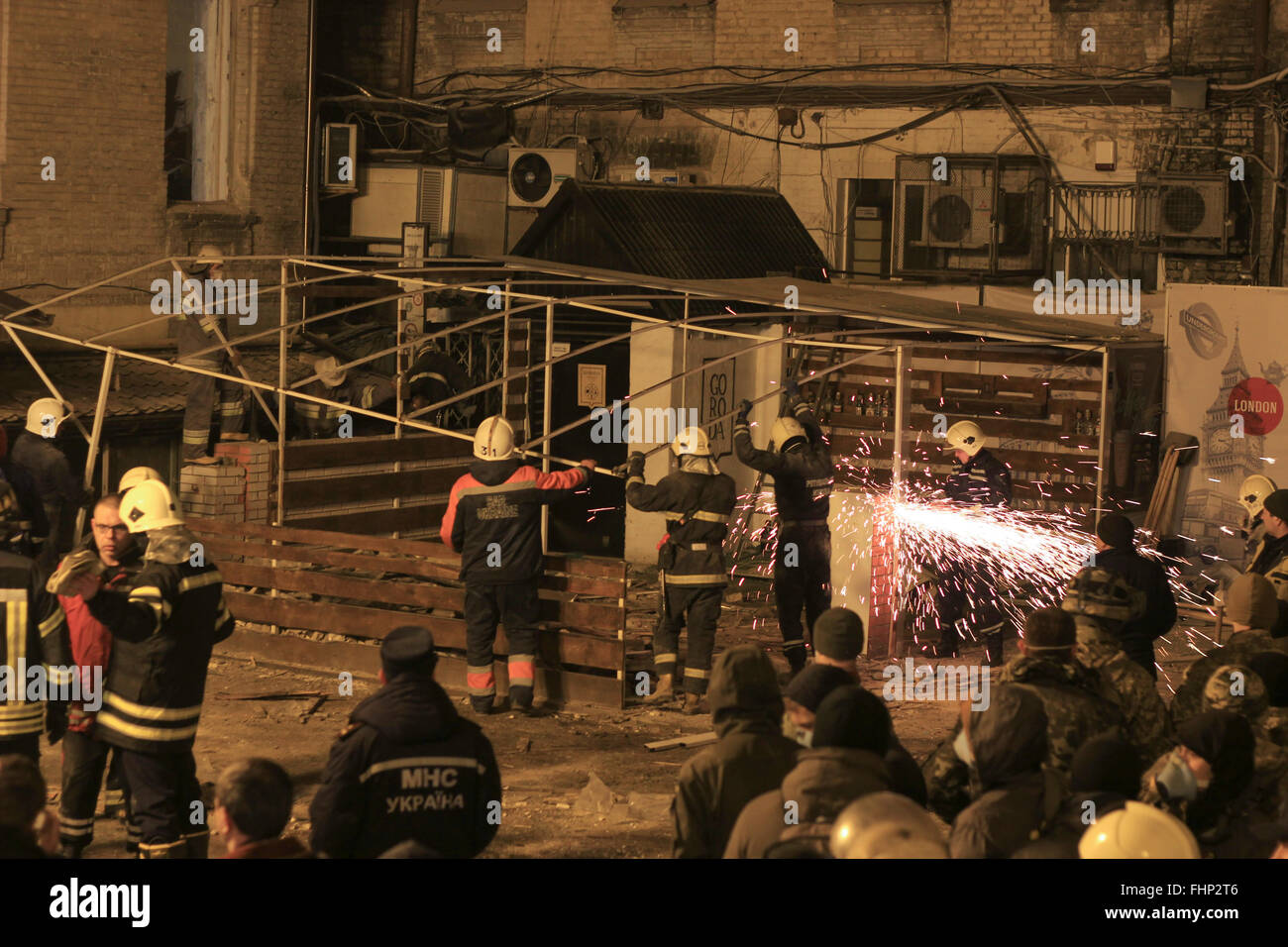 Kiev, Ukraine. 25th Feb, 2016. Ukrainian rescuers attend a rescue ...