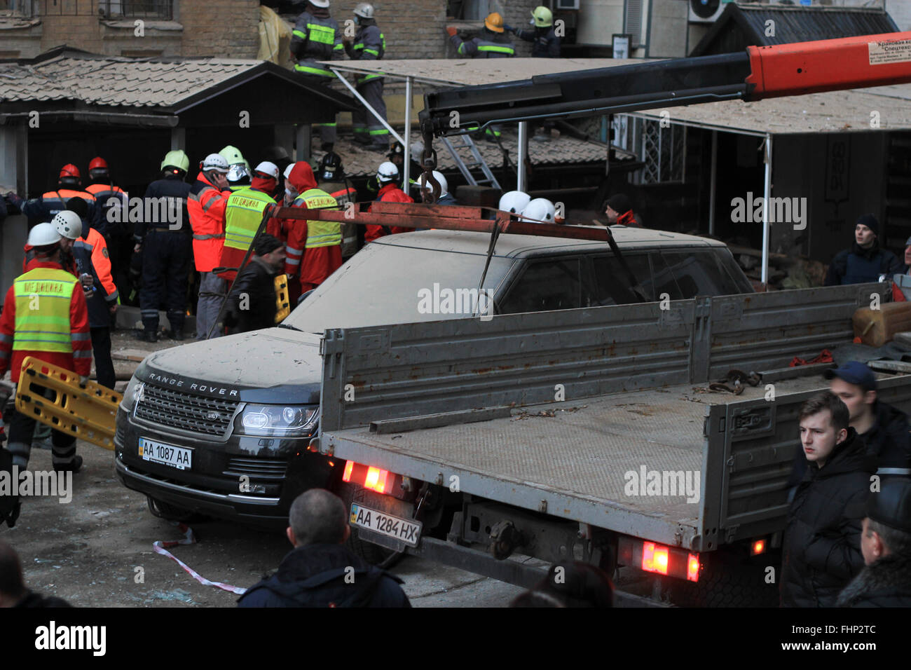 Kiev, Ukraine. 25th Feb, 2016. Ukrainian rescuers attend a rescue ...