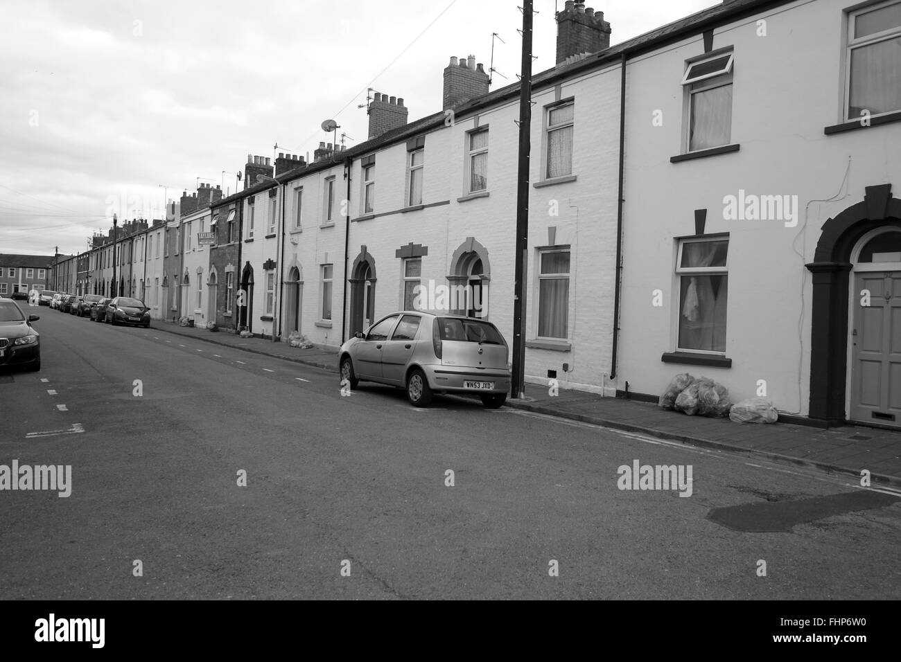 Terraced houses cardiff hires stock photography and images Alamy