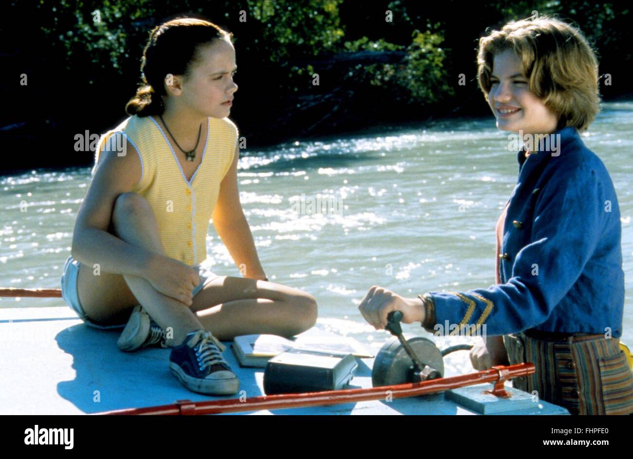 CHRISTINA RICCI & ANNA CHLUMSKY GOLD DIGGERS: THE SECRET OF BEAR Stock ...