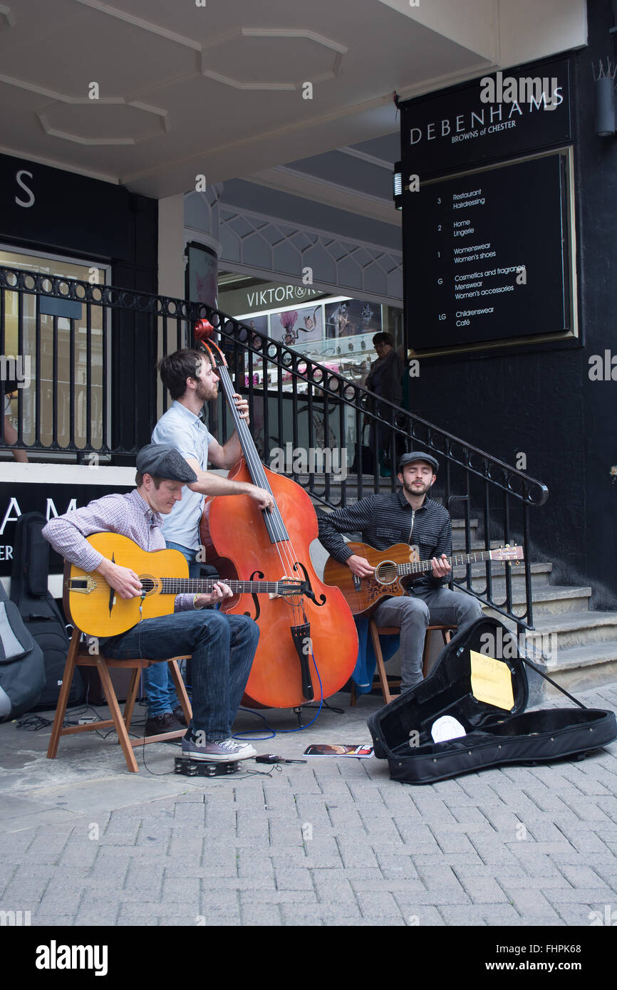 street entertainers in chester Stock Photo Alamy