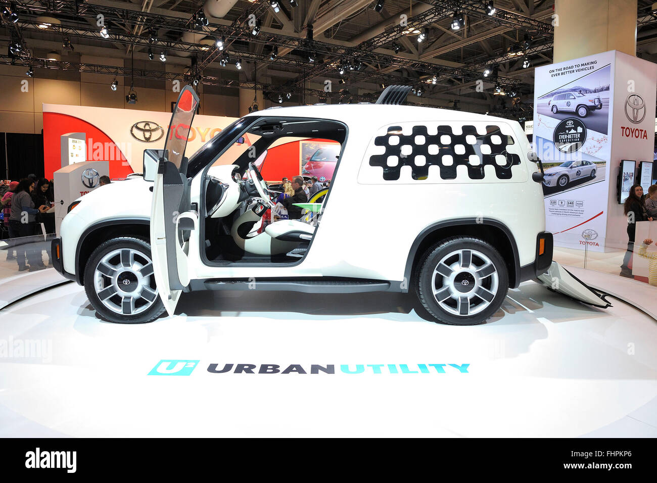 Urban toyota car -Fotos und -Bildmaterial in hoher Auflösung – Alamy