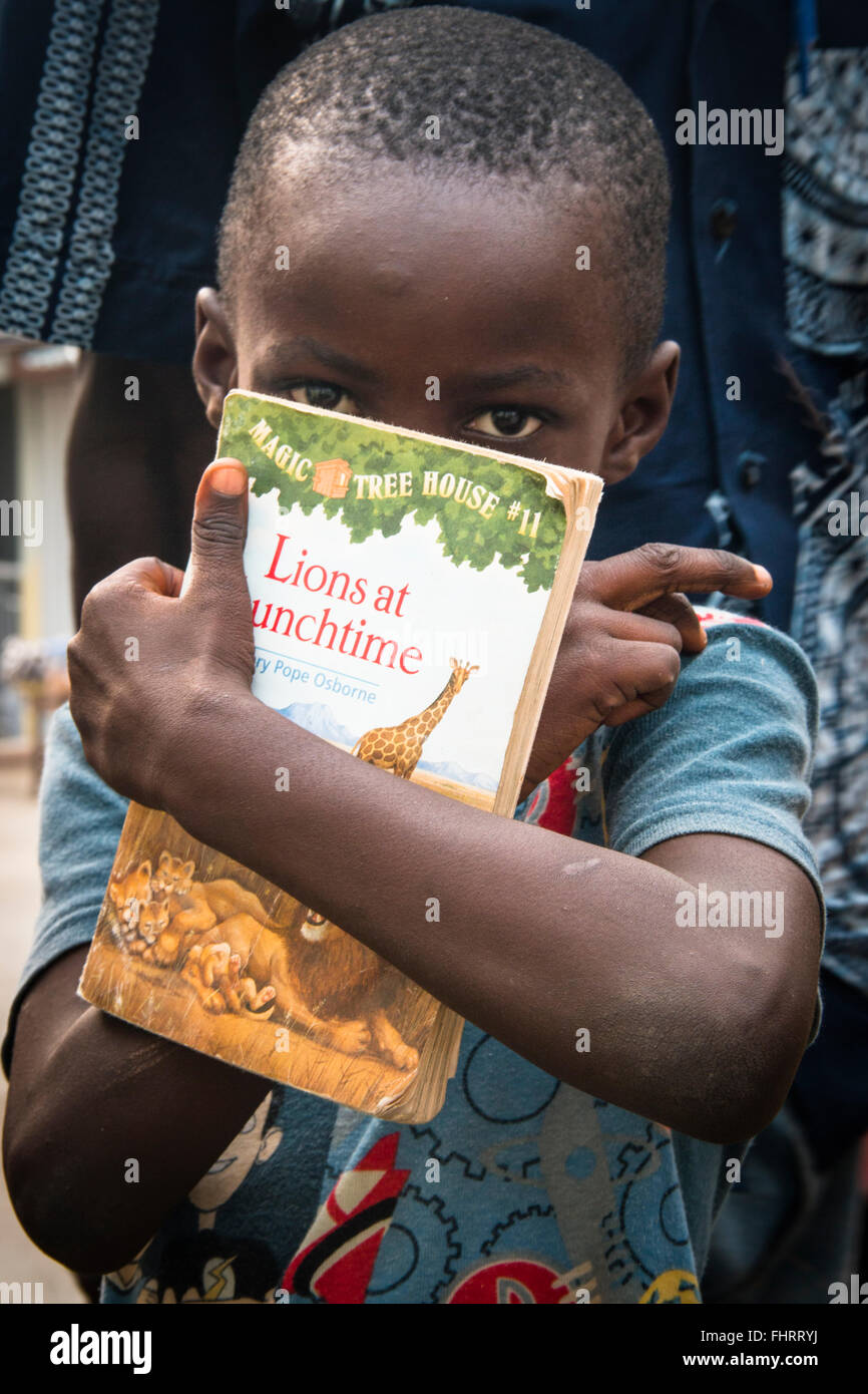 African child with ball hi-res stock photography and images - Alamy