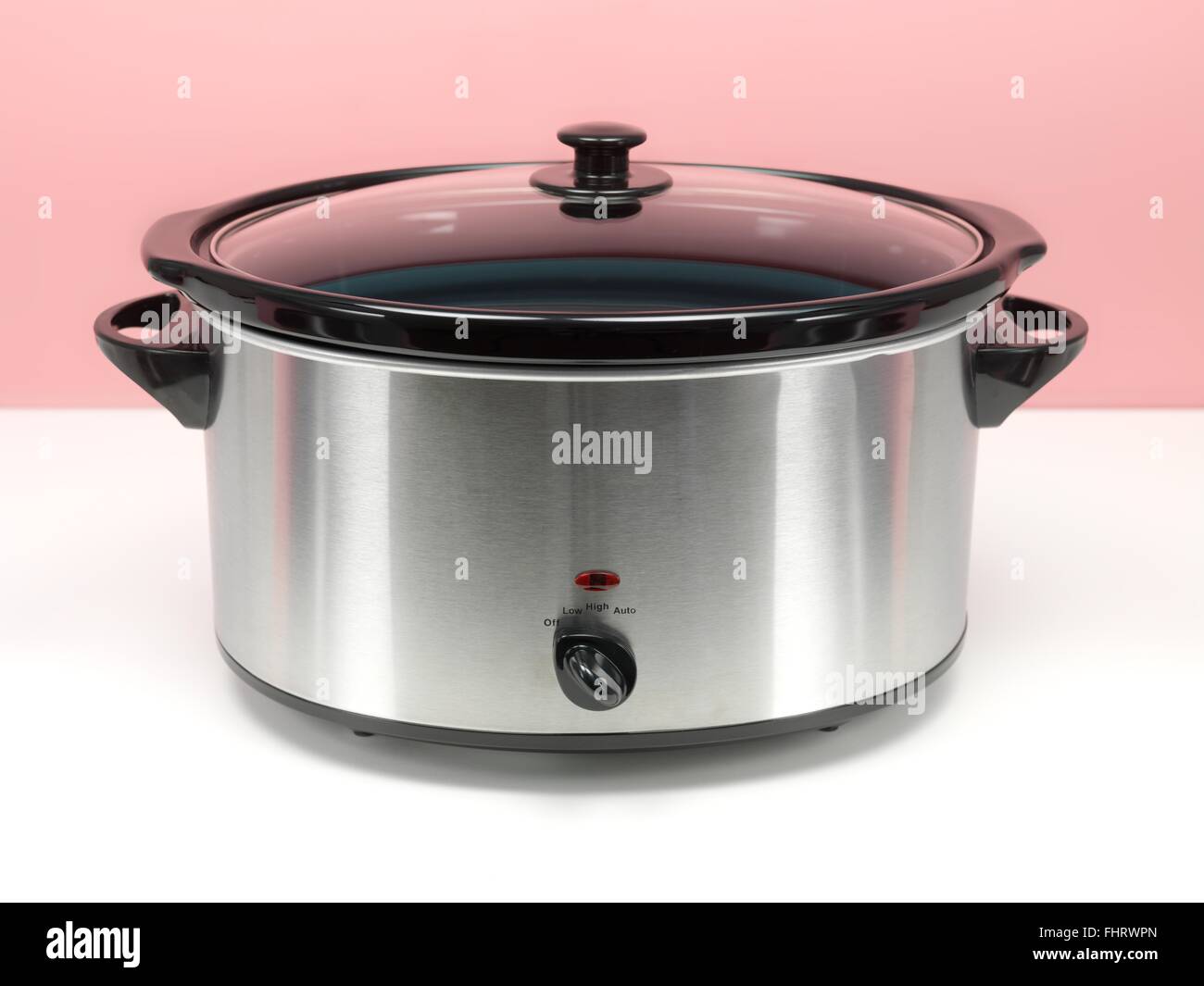Crock pot slow cooker hi-res stock photography and images - Alamy