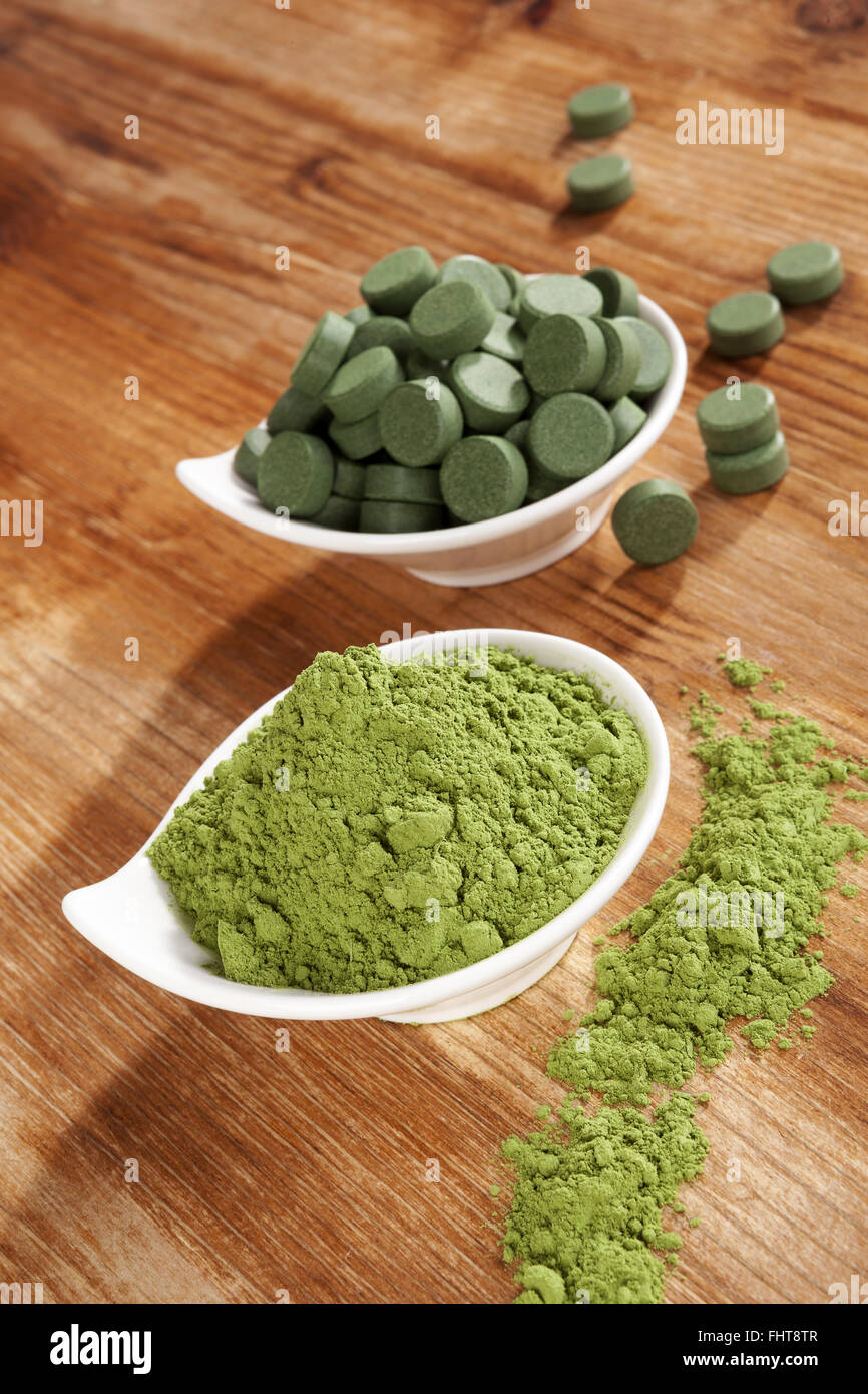 Spirulina and wheat grass ground powder hires stock photography and images Alamy