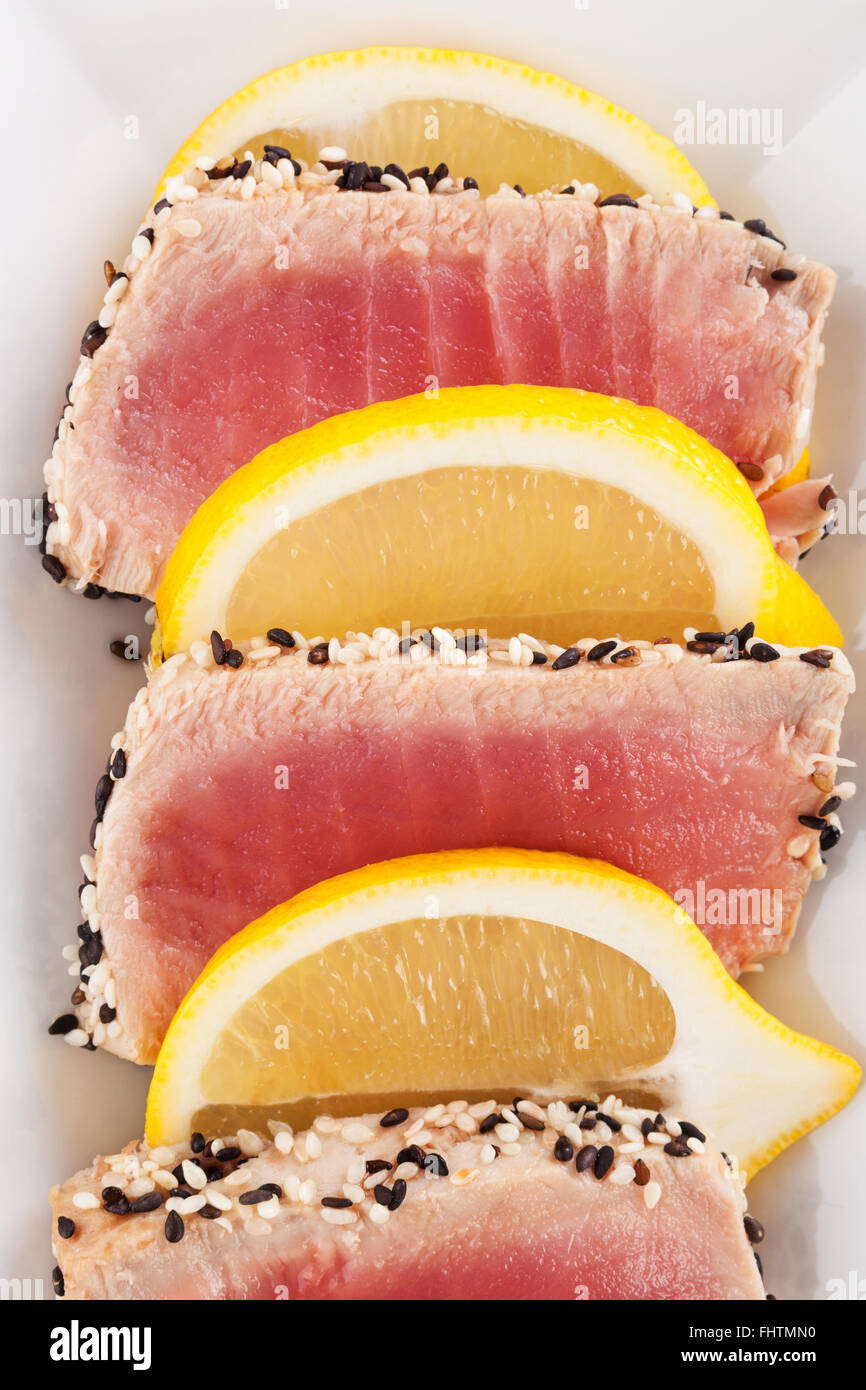 Tuna steak with sesame seeds Stock Photo Alamy