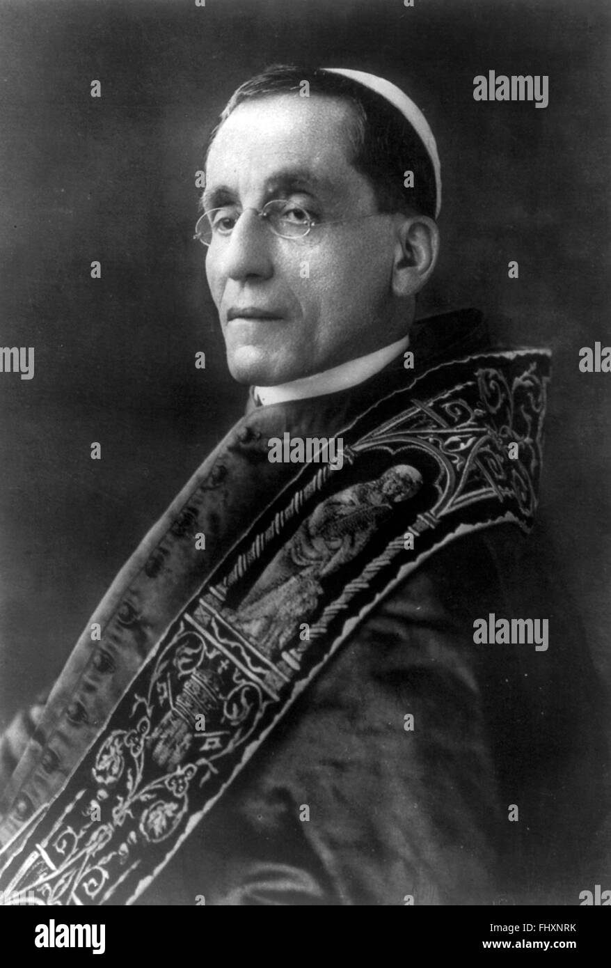 Pope benedict xv hi-res stock photography and images - Alamy