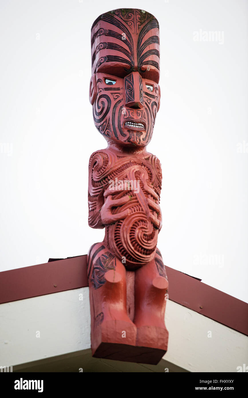 Maori sculpture hi-res stock photography and images - Alamy