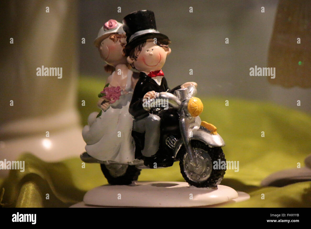 Figuren als Illustration zum Thema Hochzeit, Berlin. Stock Photo