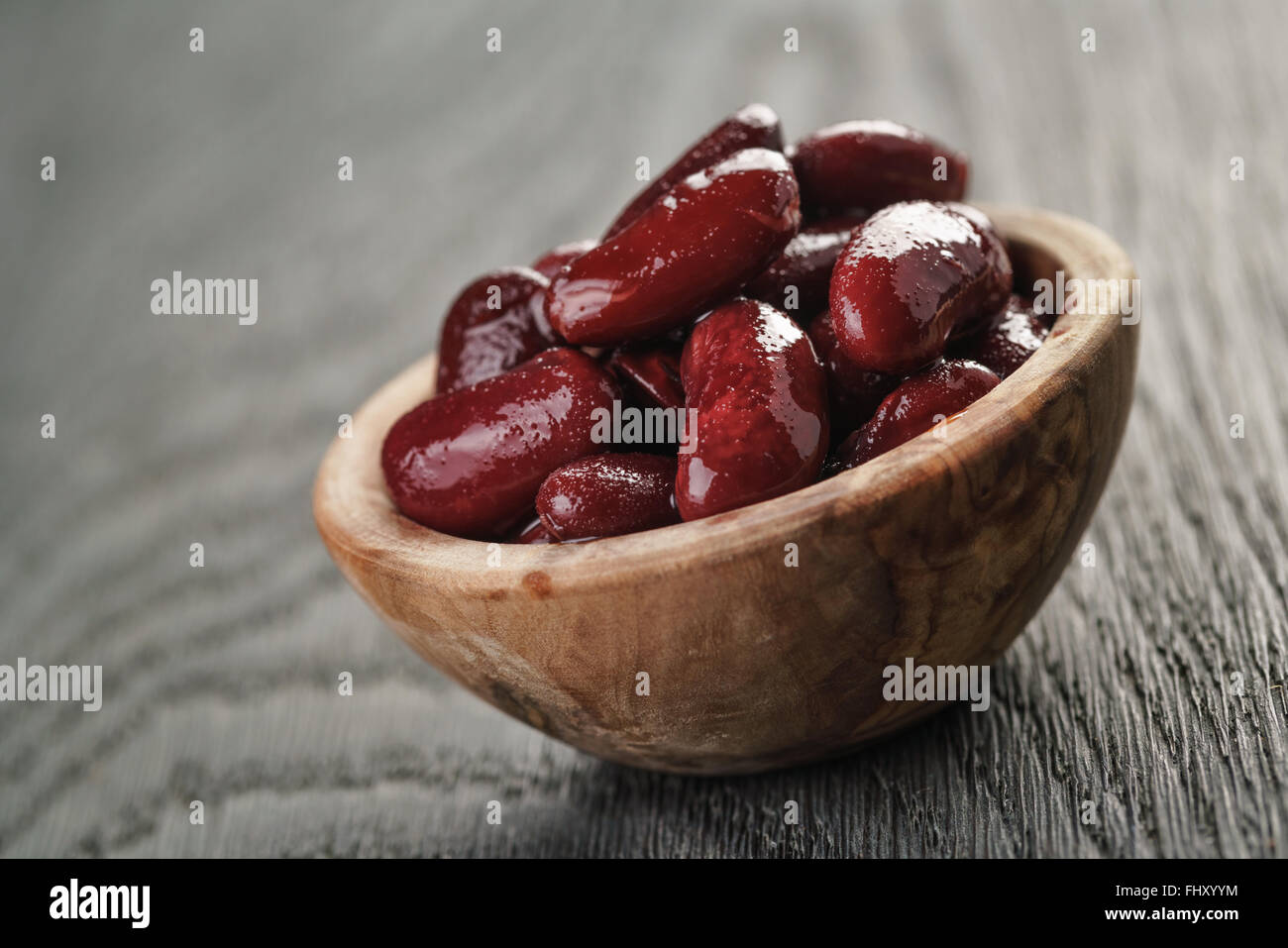 Download Red Kidney Beans In Can High Resolution Stock Photography And Images Alamy Yellowimages Mockups