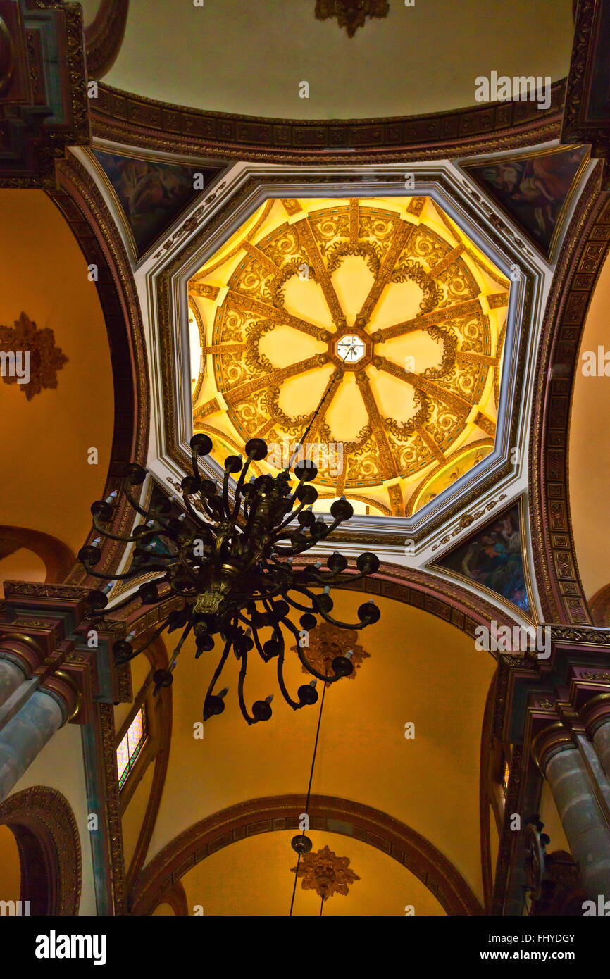 Domed ceiling and candelabra of the OAXACAN CATHEDRAL - OAXACA, MEXICO  Stock Photo - Alamy