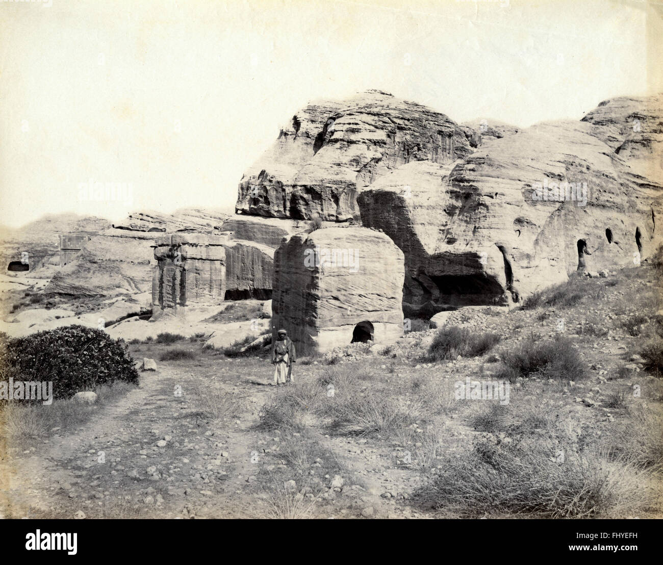 Above petra tombs hi-res stock photography and images - Alamy