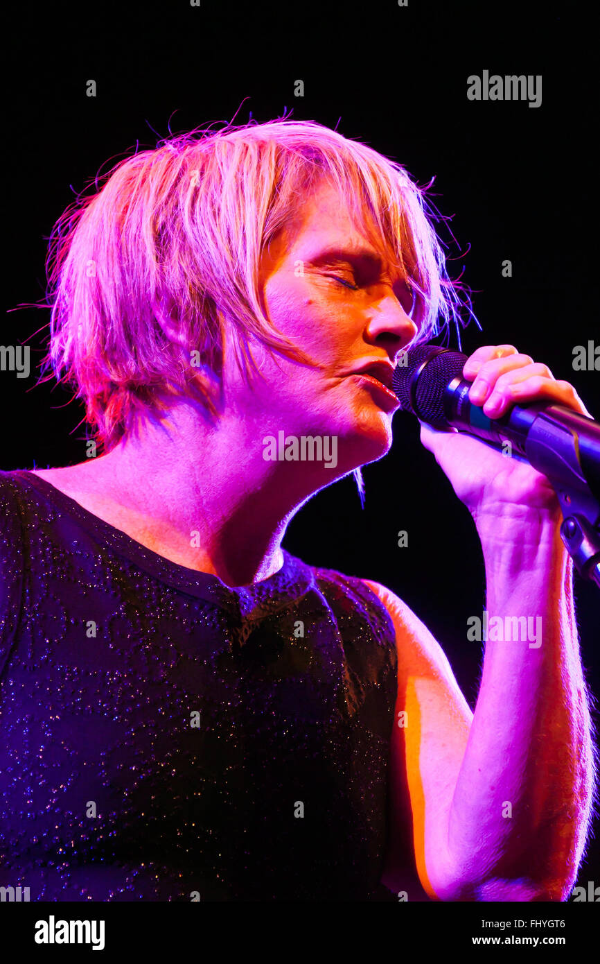 SHAWN COLVIN sings for BILLY CHILDS on the main stage of the MONTEREY