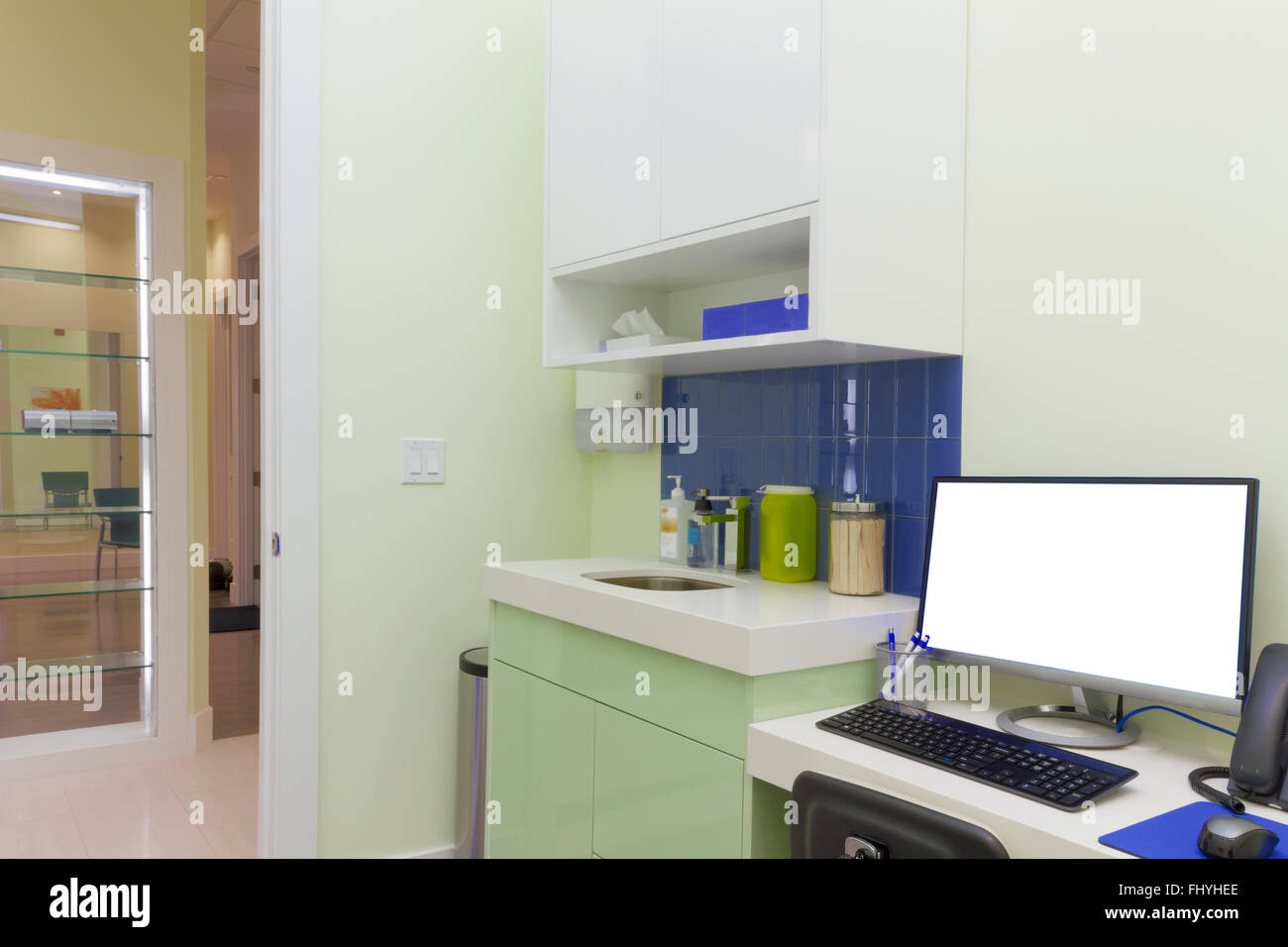Doctor's office interior Stock Photo - Alamy