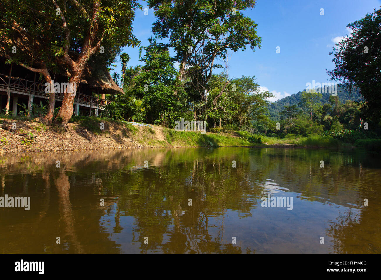 The RIVERSIDE COTTAGES in KHO SOK, a perfect place to stay to visit Kho Sok National Park - THAILAND Stock Photo
