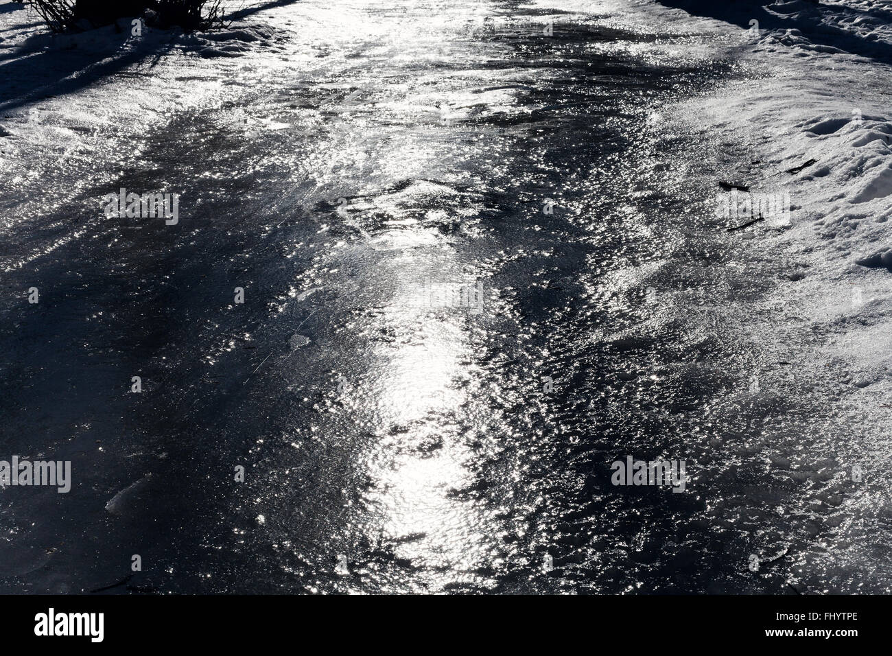 Frozen puddle footpath hi-res stock photography and images - Alamy