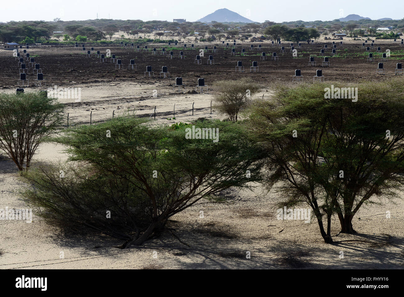 Kenya lodwar water tank solar hires stock photography and images Alamy