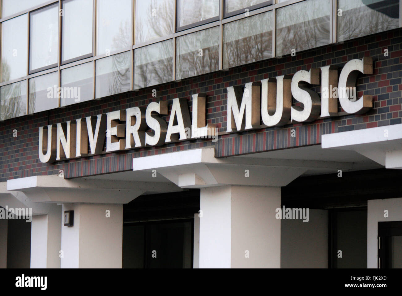 Universal music logo hires stock photography and images Alamy