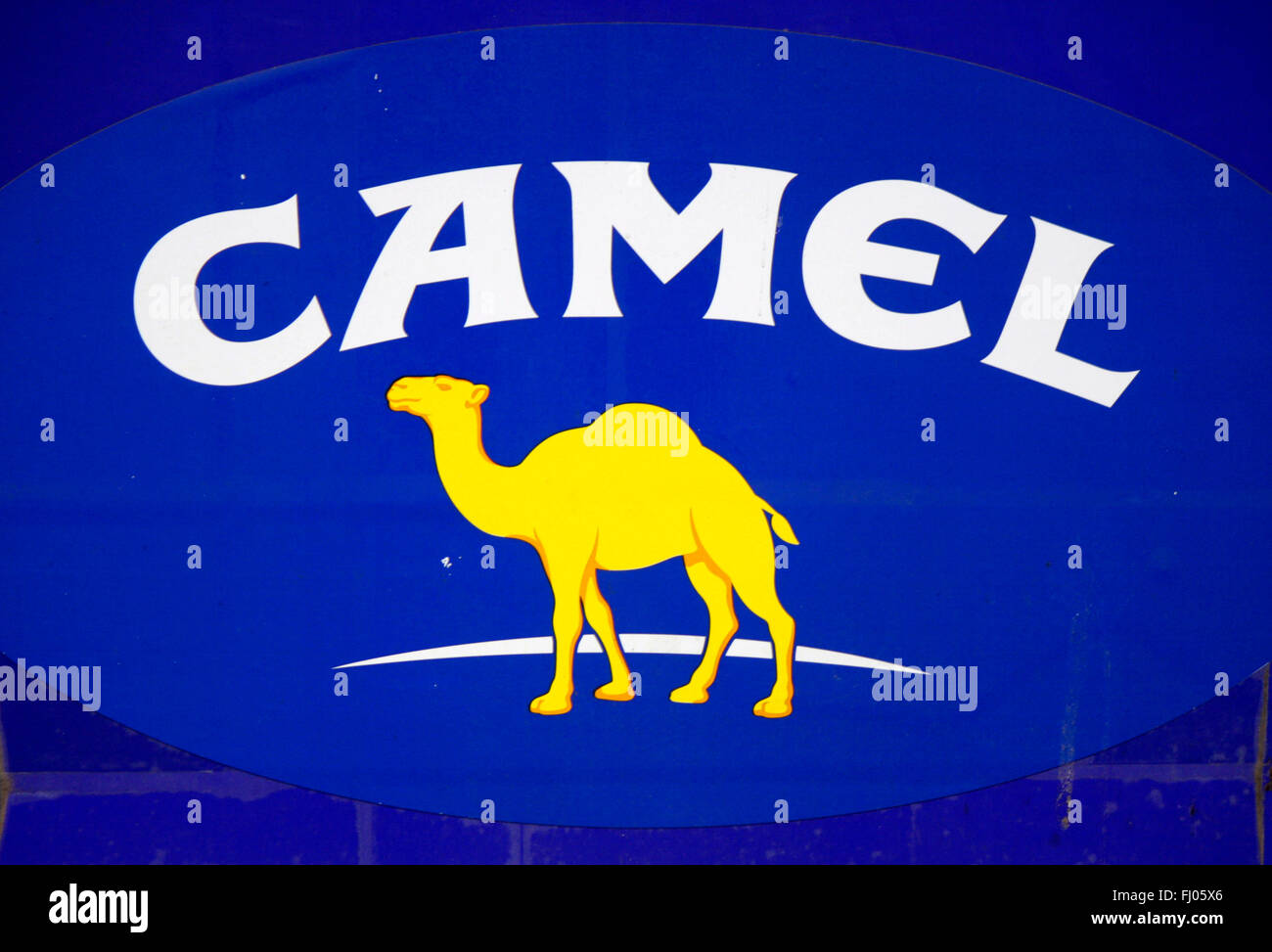 Camel cigarette logo hi-res stock photography and images - Alamy