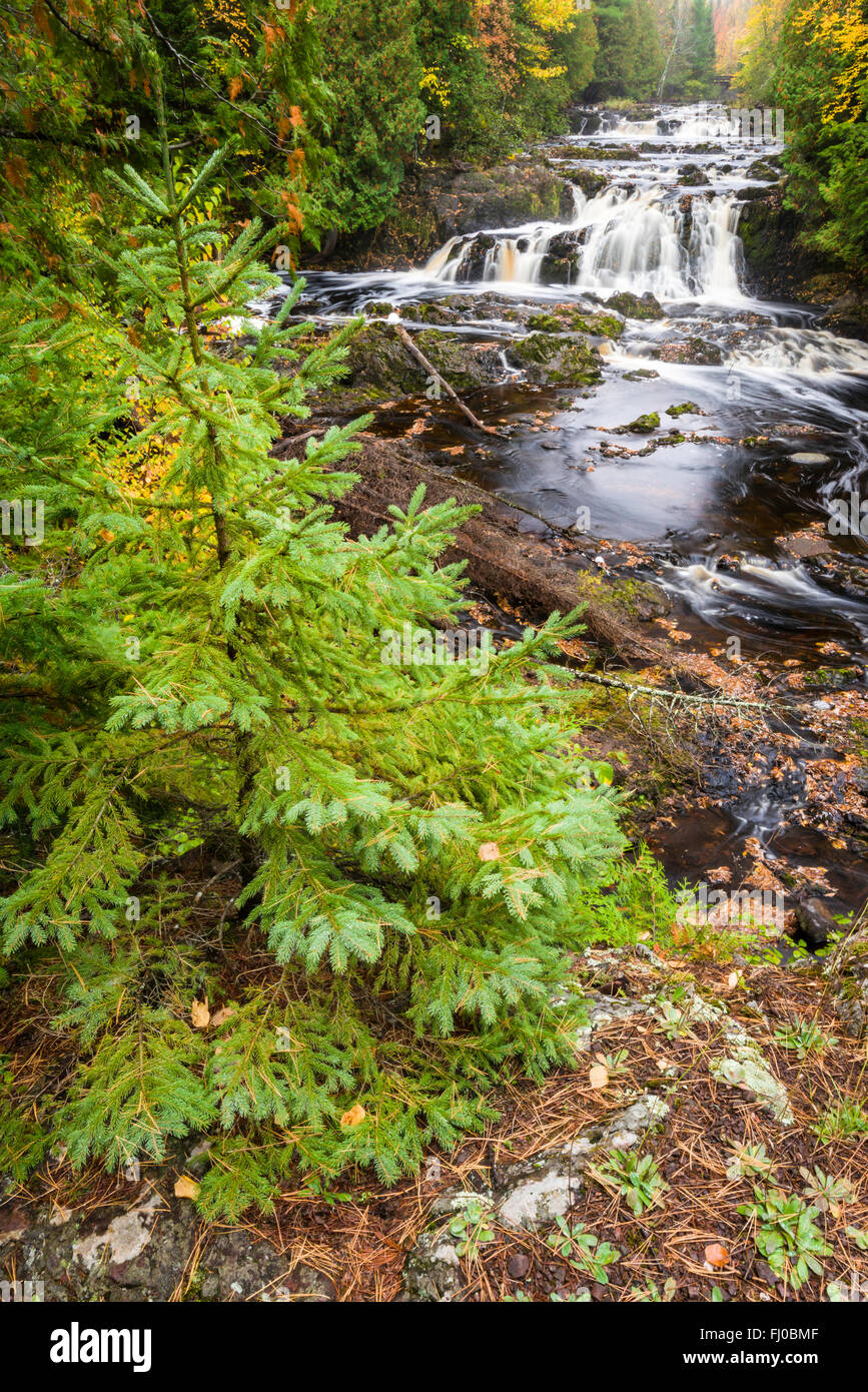 The Tyler Fork of the Bad River flows over the Cascades waterfall in Copper Falls State Park, Ashland County, Wisconsin, USA. Stock Photo