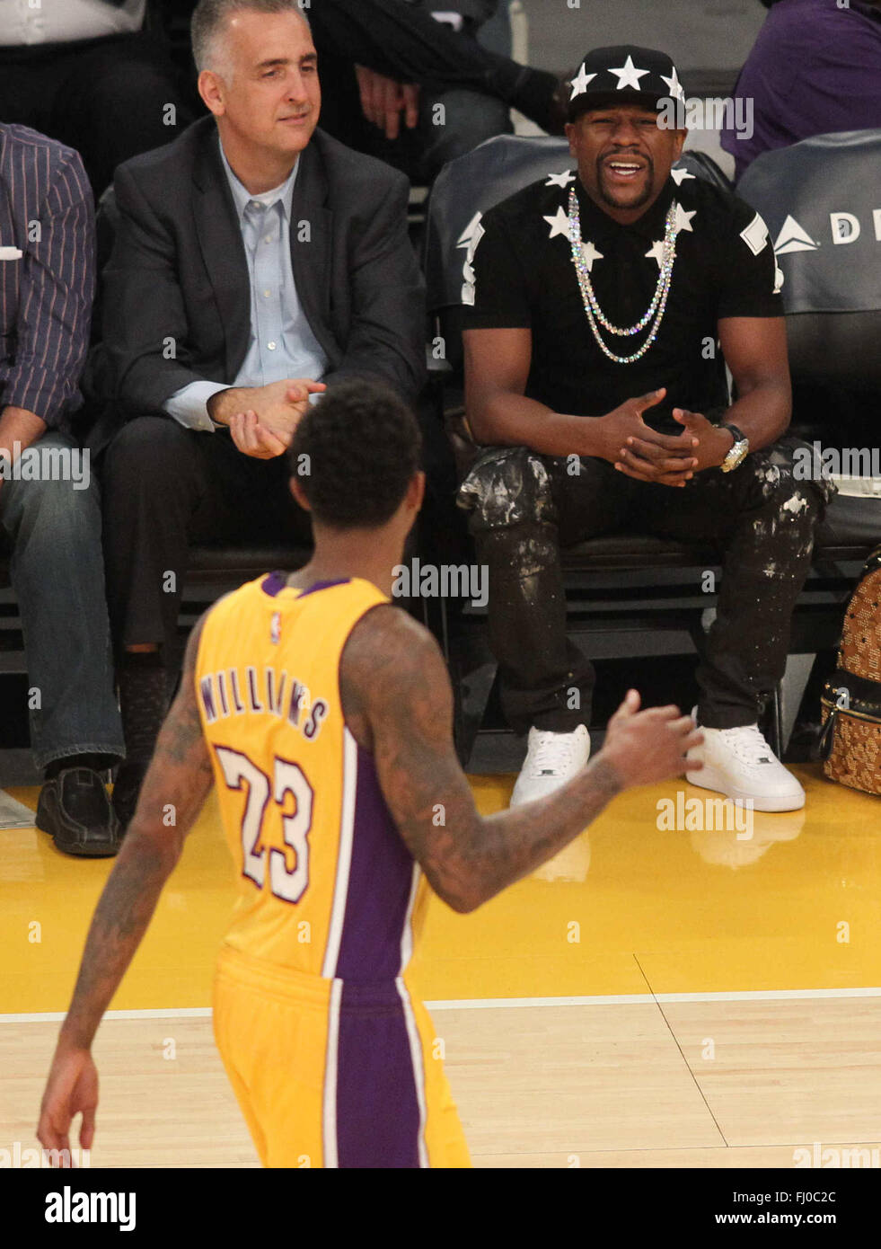 Celebrities at the Los Angeles Lakers game. The Dallas Mavericks defeated  the Los Angeles Lakers by the final score of 92-90 at Staples Center in  downtown Los Angeles. Featuring: Floyd Mayweather Jr.