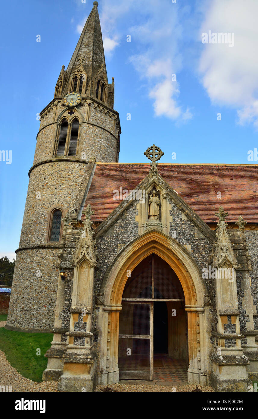St. Swithun's Church an Episcopal Church -  Welford Road, Welford, Newbury, Berkshire, England, UK Stock Photo