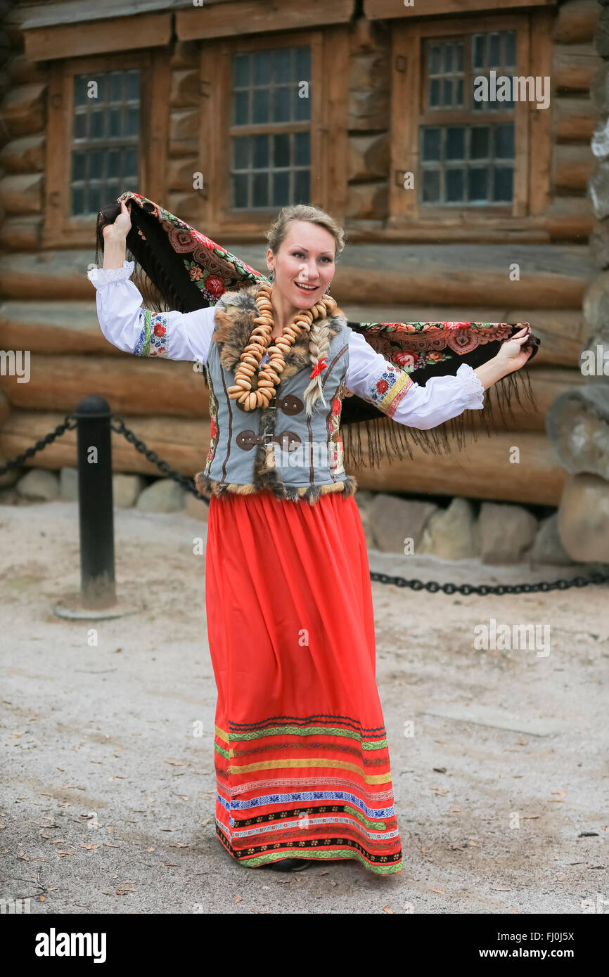 Young Russian woman in a traditional Russian headscarf, Moscow,Russia Stock  Photo - Alamy