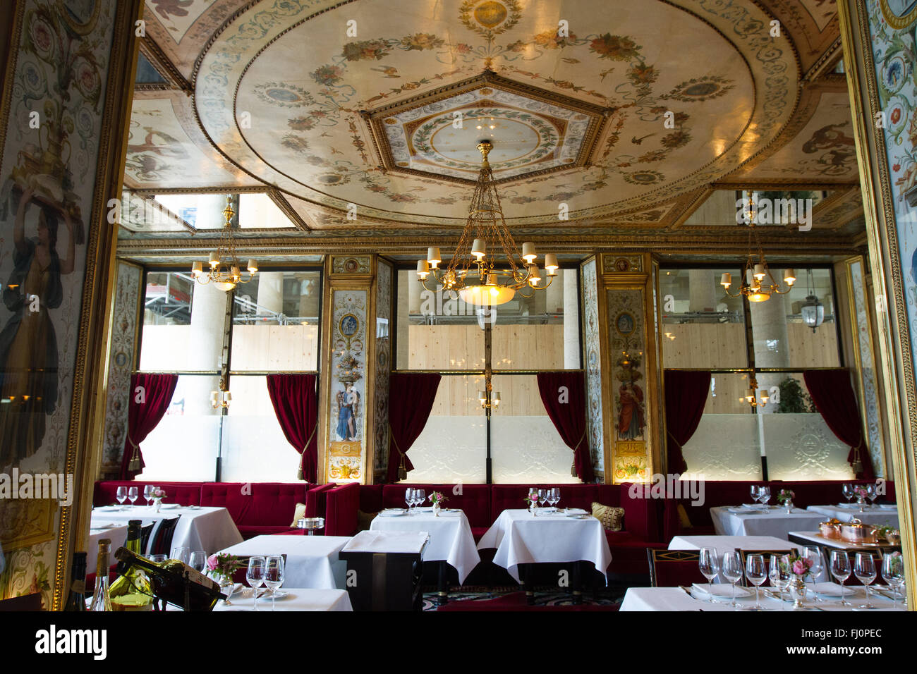The historic restaurant Le Grand Vefour in Paris Stock Photo
