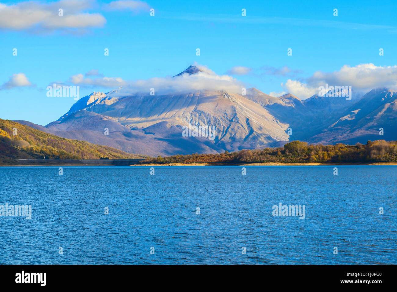 Beautiful view in lake hi-res stock photography and images - Alamy