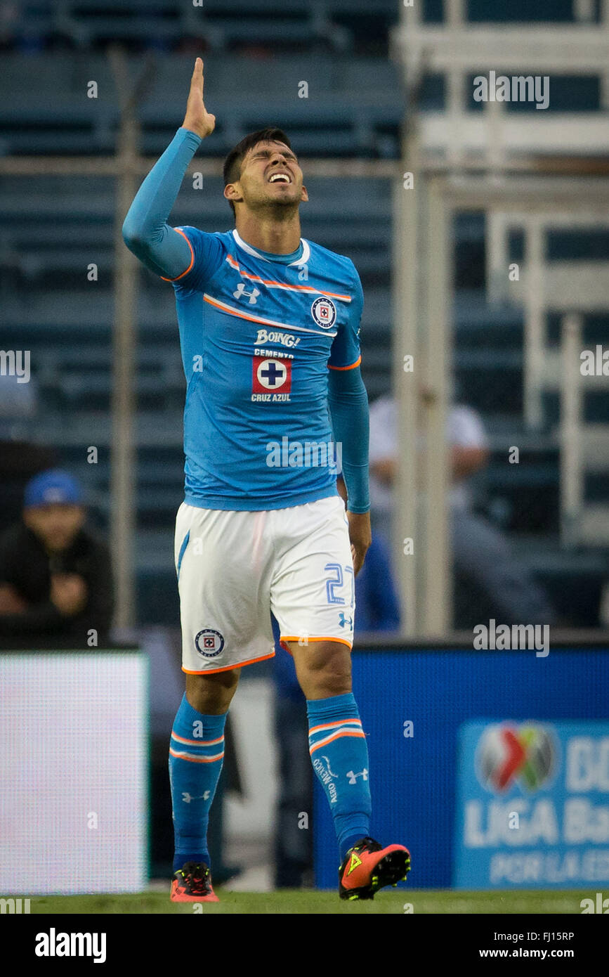 Mexico City, Mexico. 27th Feb, 2016. Cruz Azul’s Jorge Benitez