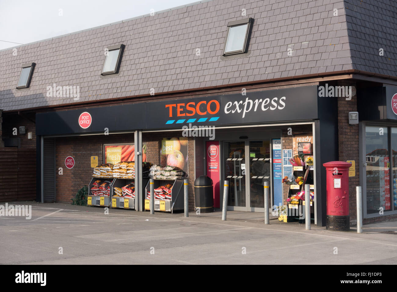Tesco Express, Benllech, Anglesey Stock Photo Alamy