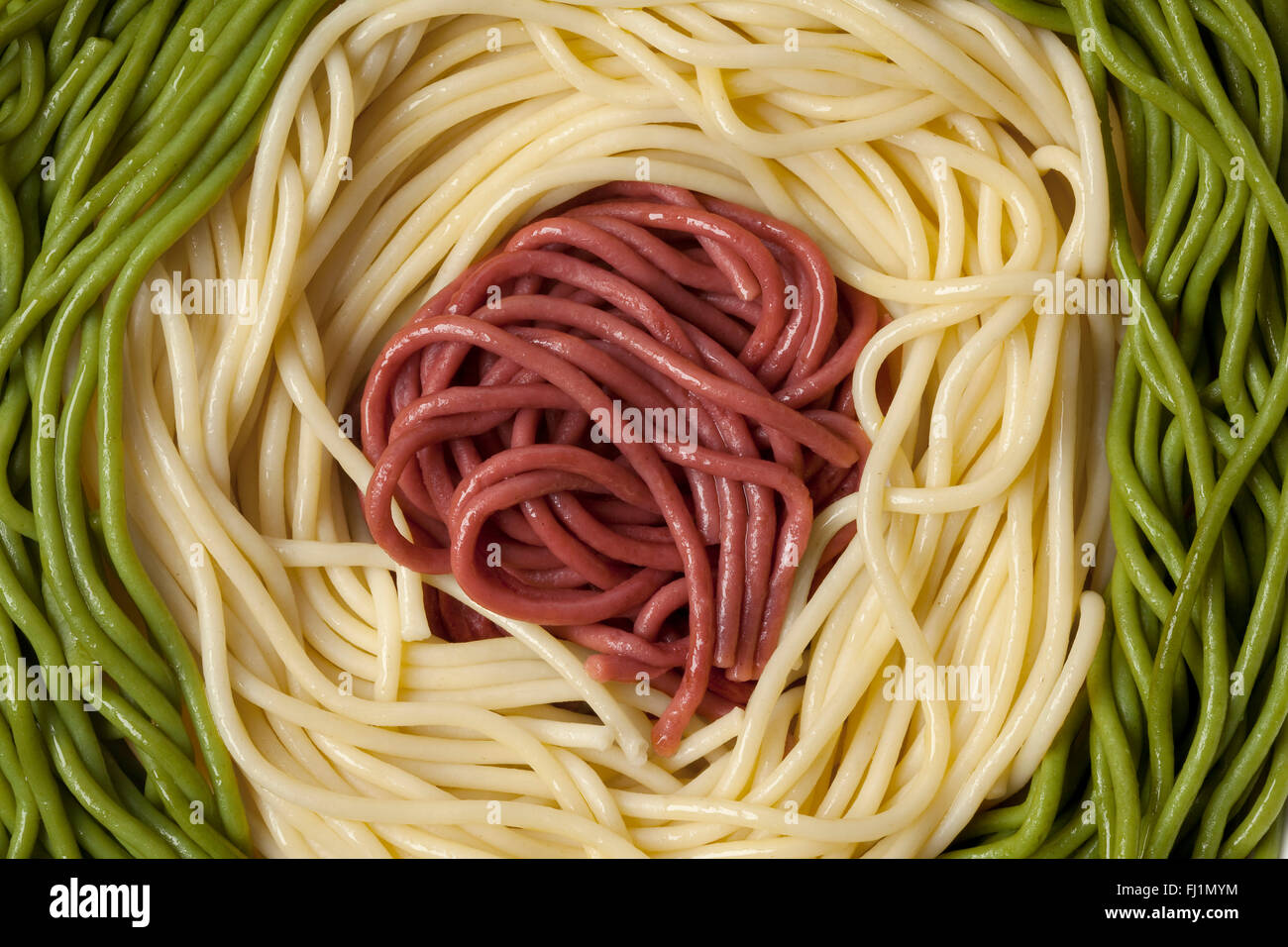 Spaghetti tri colore full frame Stock Photo
