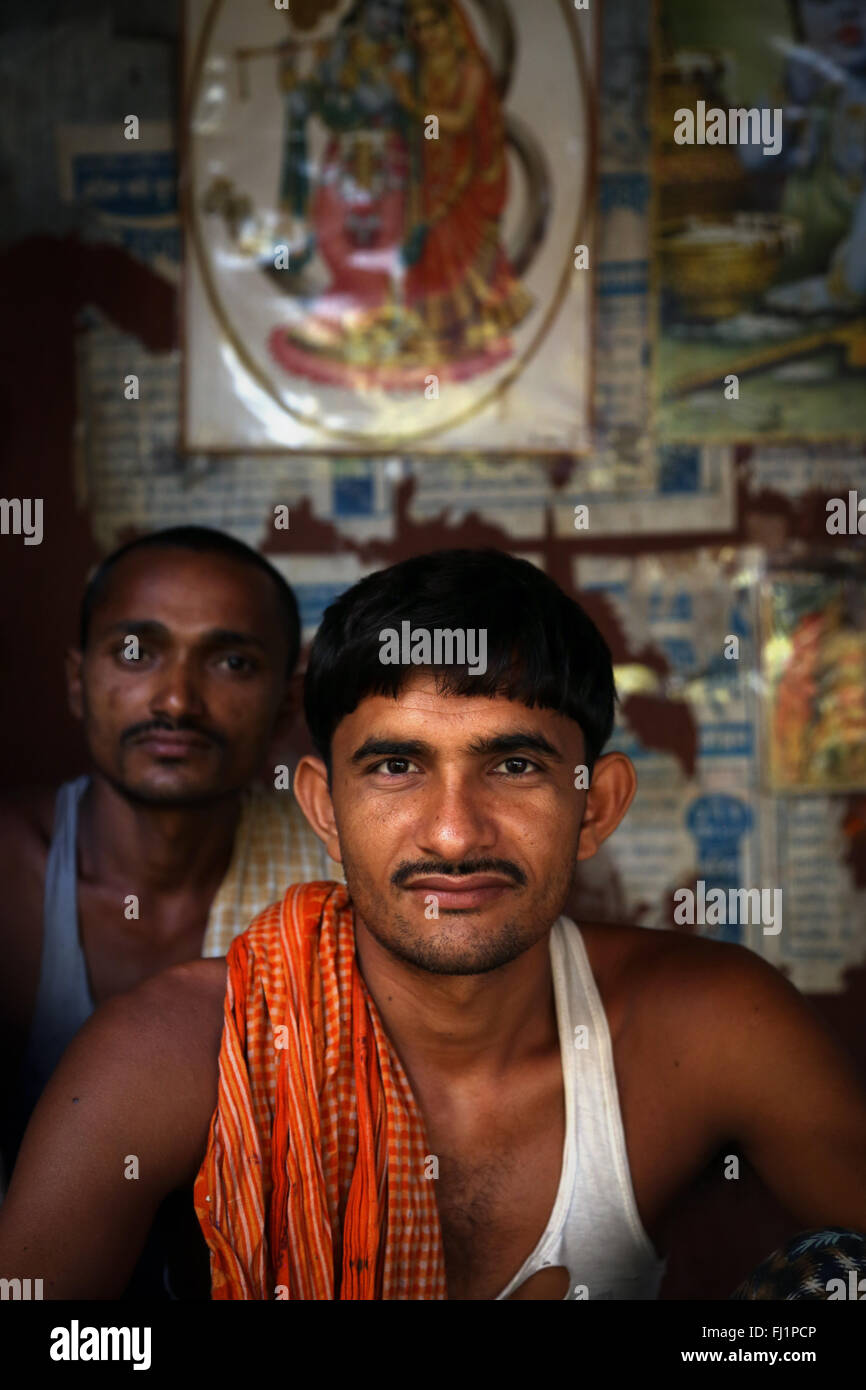 Workers in Kolkata flowers market Stock Photo