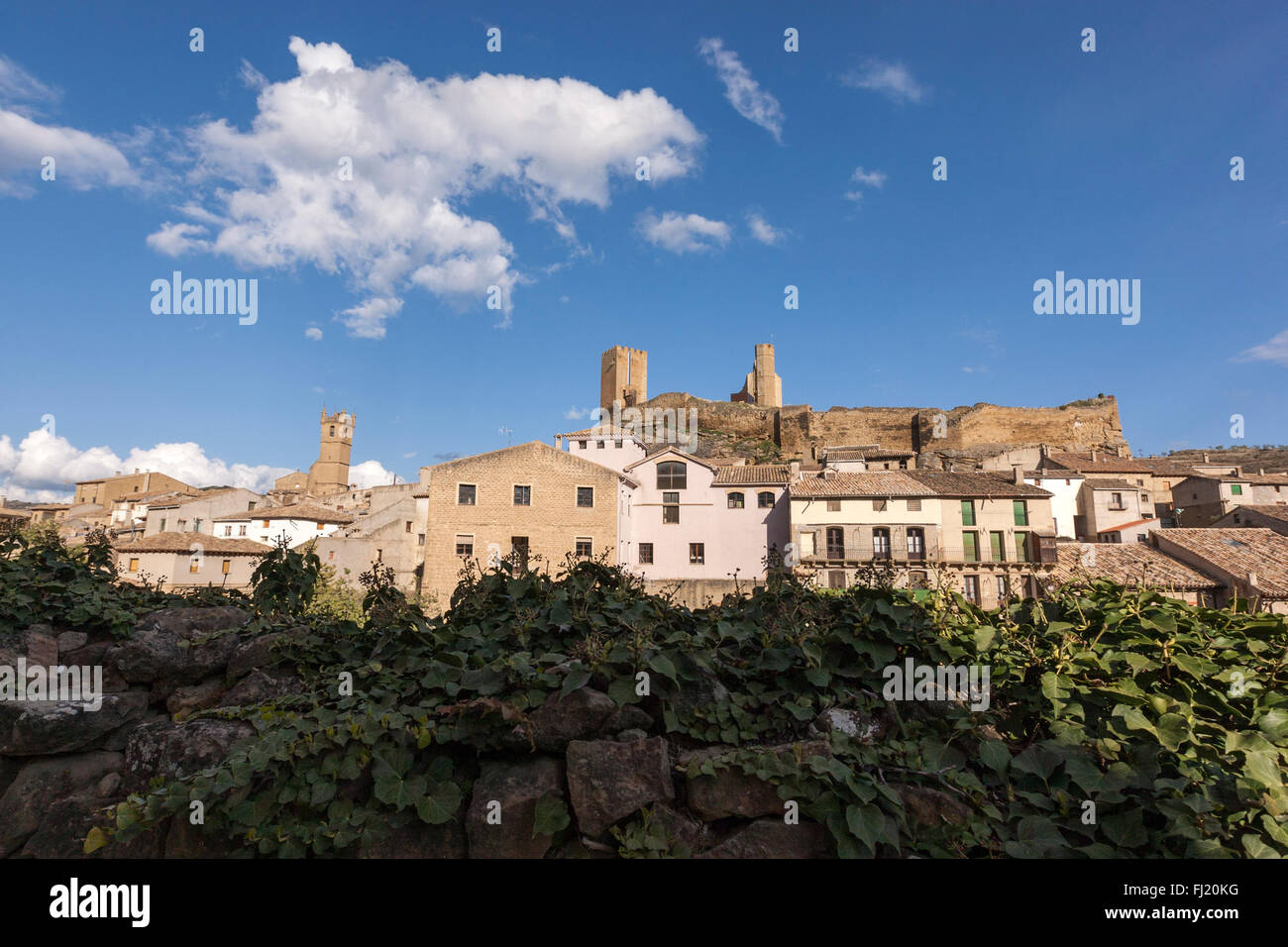 View of Uncastillo and castle, Cinco Villas, Zaragoza Province, Aragon, Spain Stock Photo