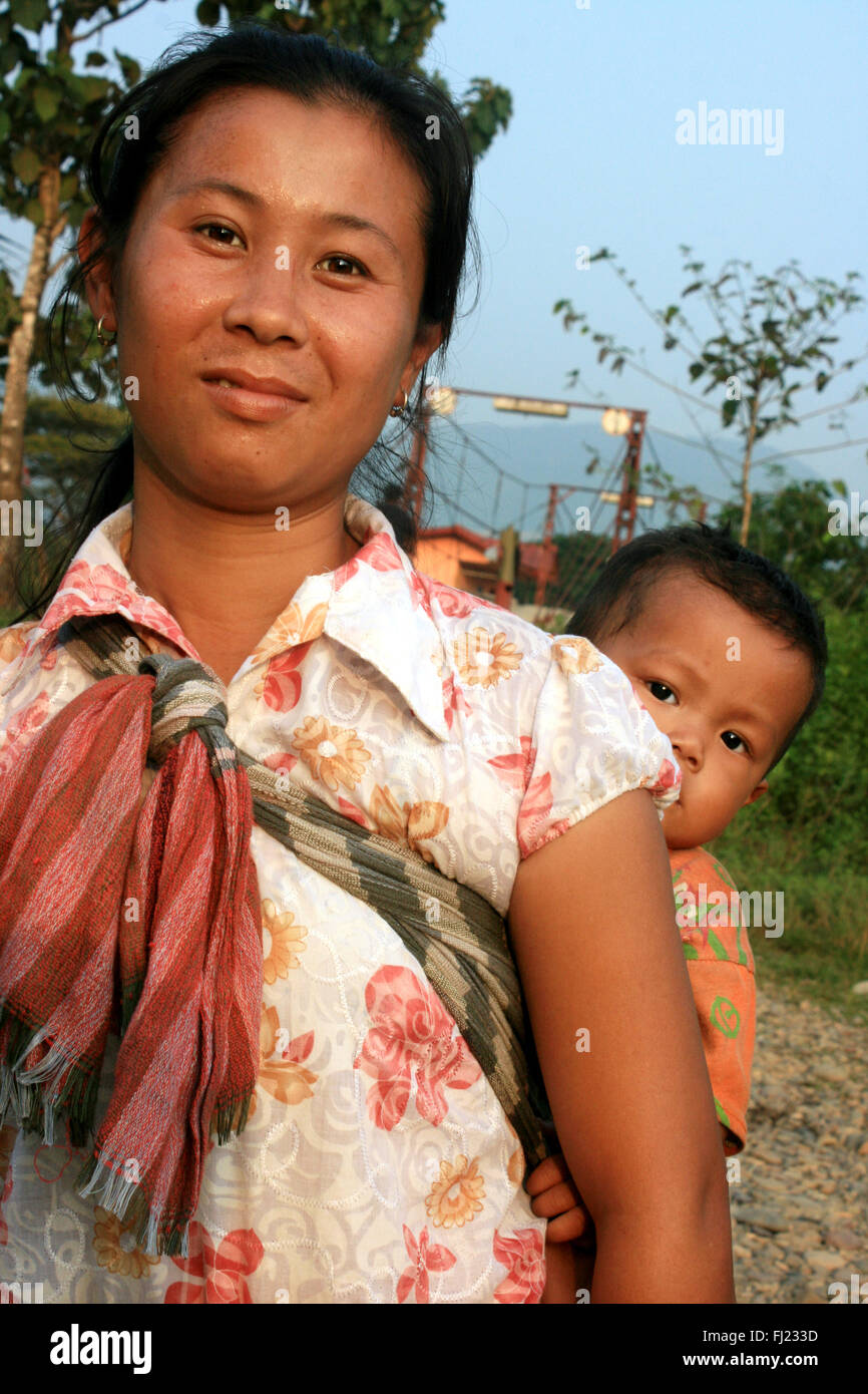 Beautiful laos women hi-res stock photography and images - Alamy