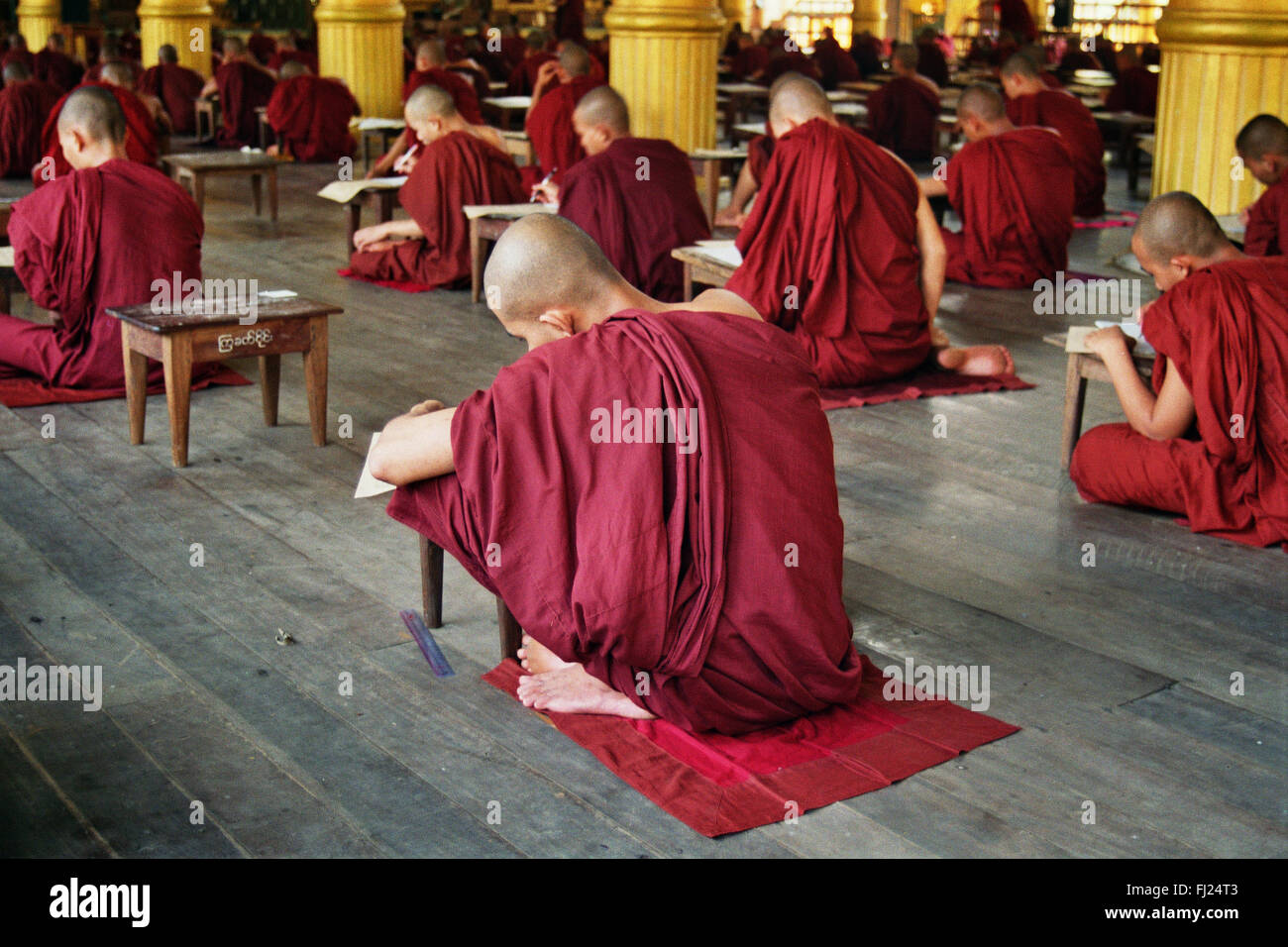 Buddhist monks in classroom in Maymio monastery  , Myanmar Stock Photo