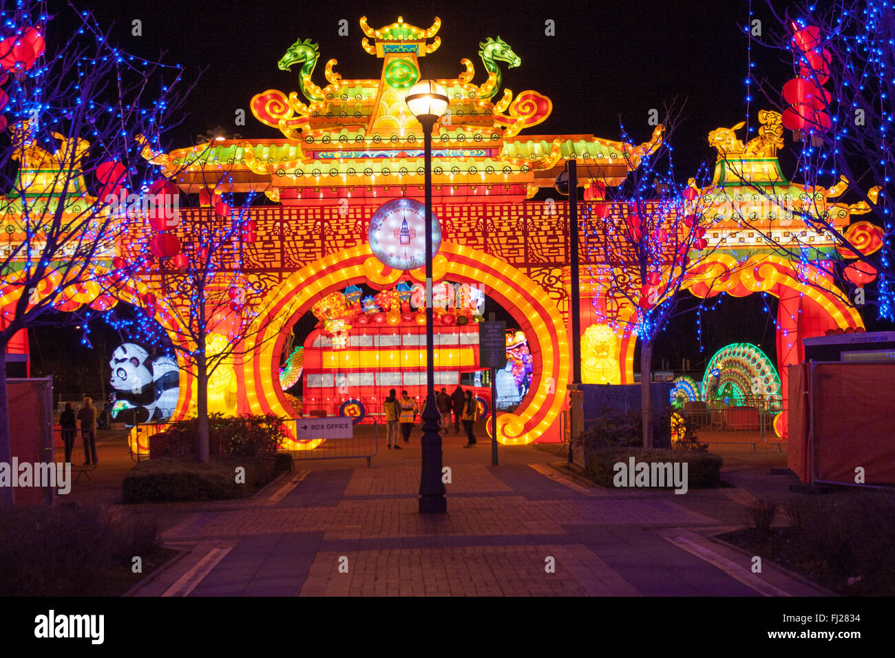 Trafford Centre, Trafford, Greater Manchester, UK. 28th Febraury 2016,  Spreadin blessings at the UK Art LAntern Festival at the Traford Centre the first event in the UK that celebrates the Chinese Lantern Festival.   with each lantern symbolising  letting go of the past the past year and blessing people in the next year. Credit:  David Billinge/Alamy Live News Stock Photo