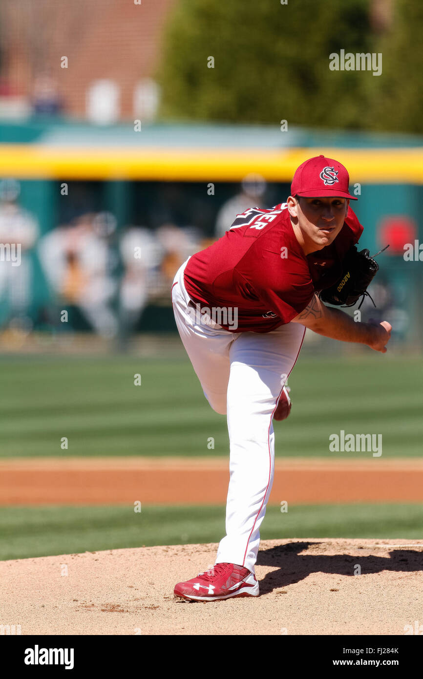 Columbia, SC, USA. 28th Feb, 2016. Taylor Widener (17) of the South Carolina Gamecocks starts the NCAA Baseball match-up between the Penn State Nittany Lions and the South Carolina Gamecocks at Founders Park in Columbia, SC. Scott Kinser/CSM/Alamy Live News Stock Photo