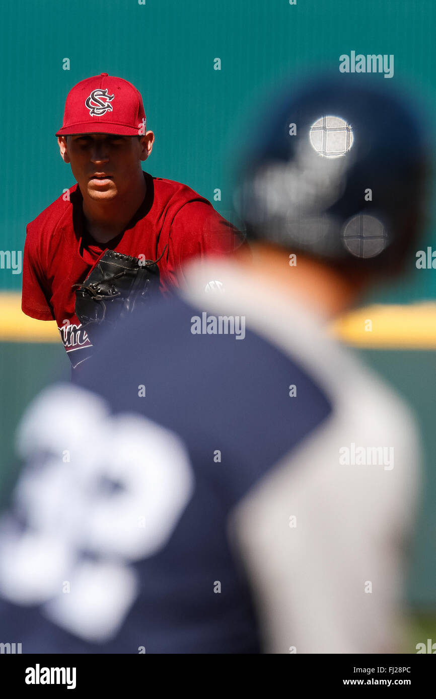 Columbia, SC, USA. 28th Feb, 2016. Taylor Widener (17) of the South Carolina Gamecocks in the NCAA Baseball match-up between the Penn State Nittany Lions and the South Carolina Gamecocks at Founders Park in Columbia, SC. Scott Kinser/CSM/Alamy Live News Stock Photo